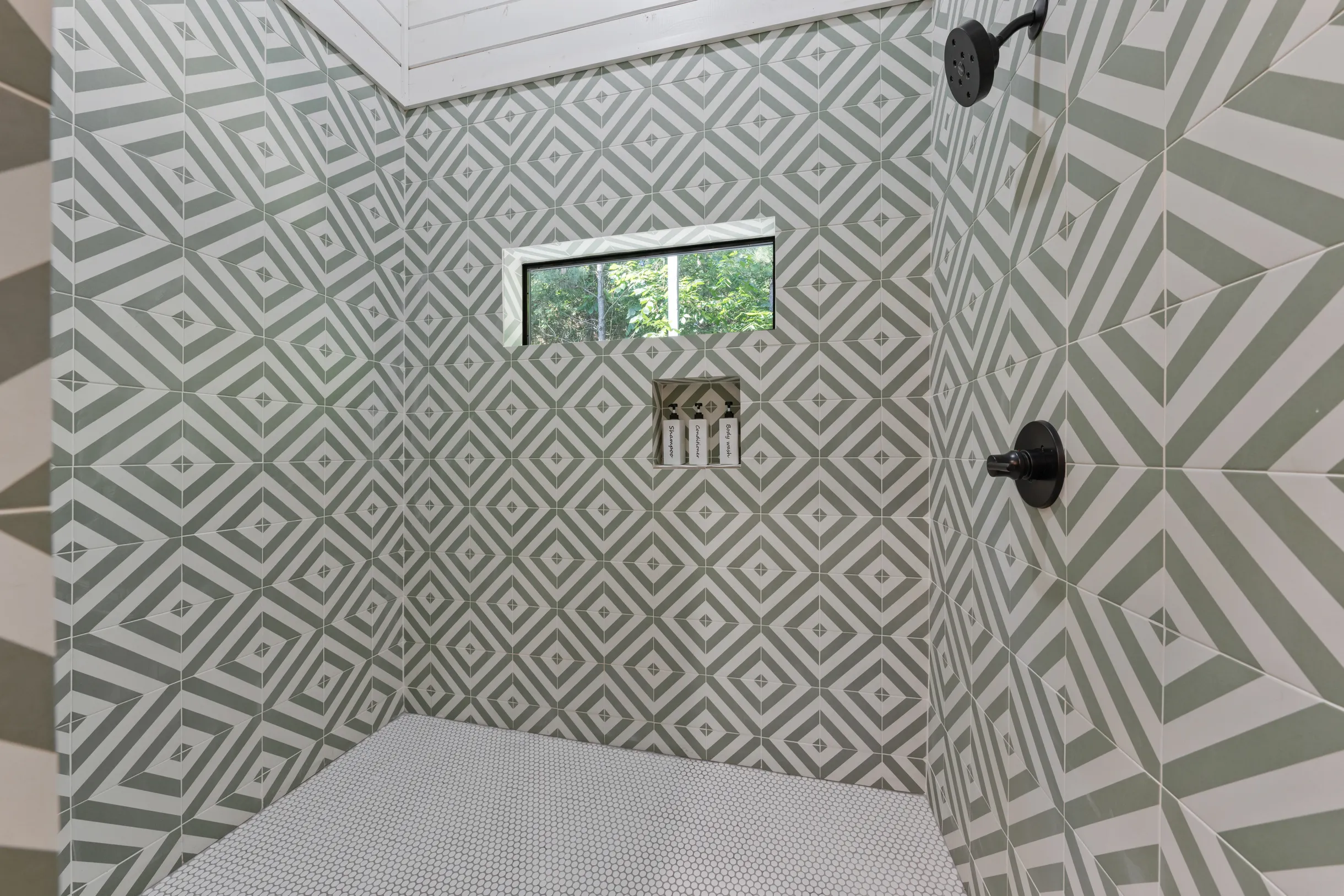 Wander Broken Bow Spruce #20