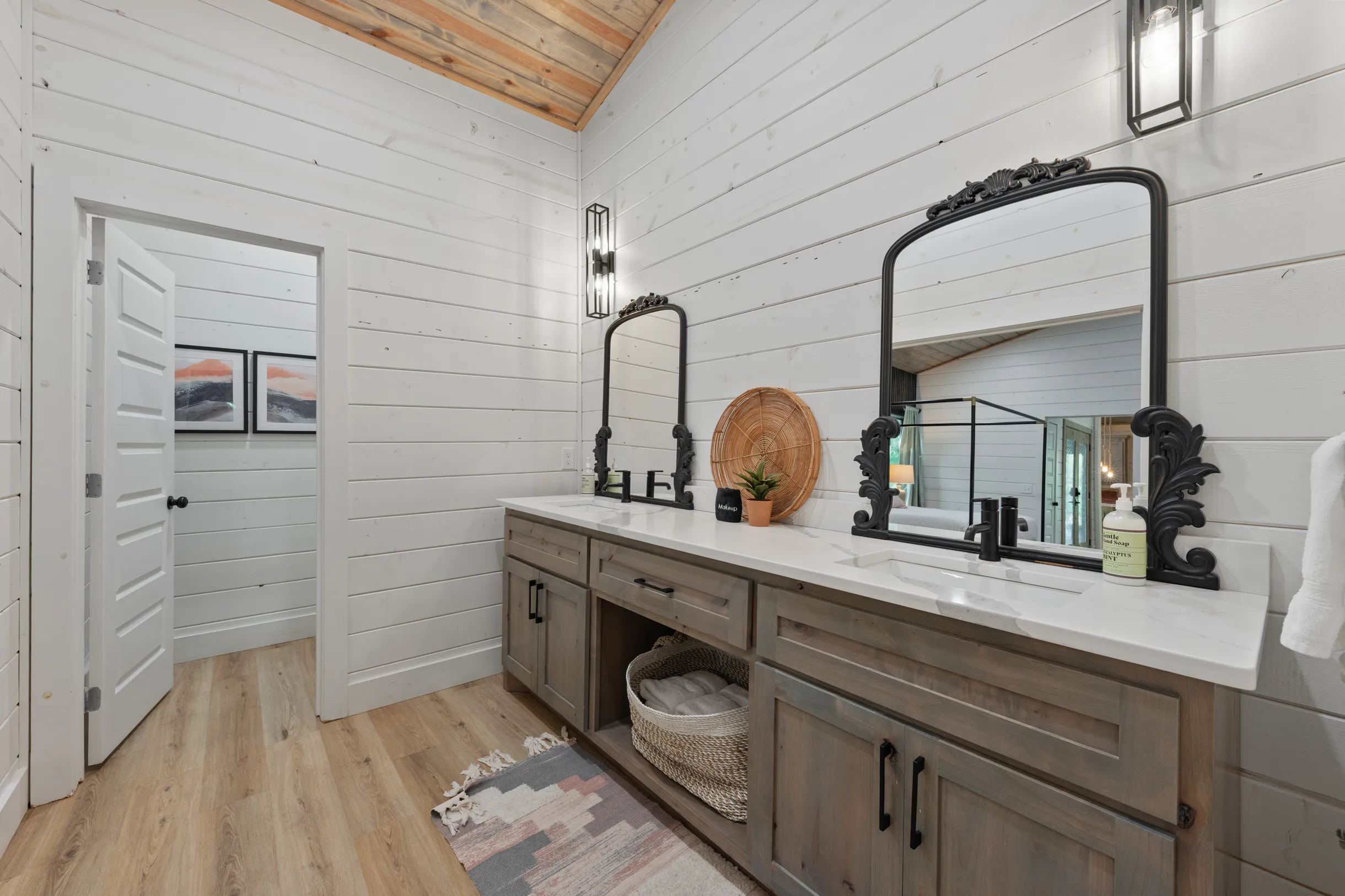 Wander Broken Bow Spruce #35