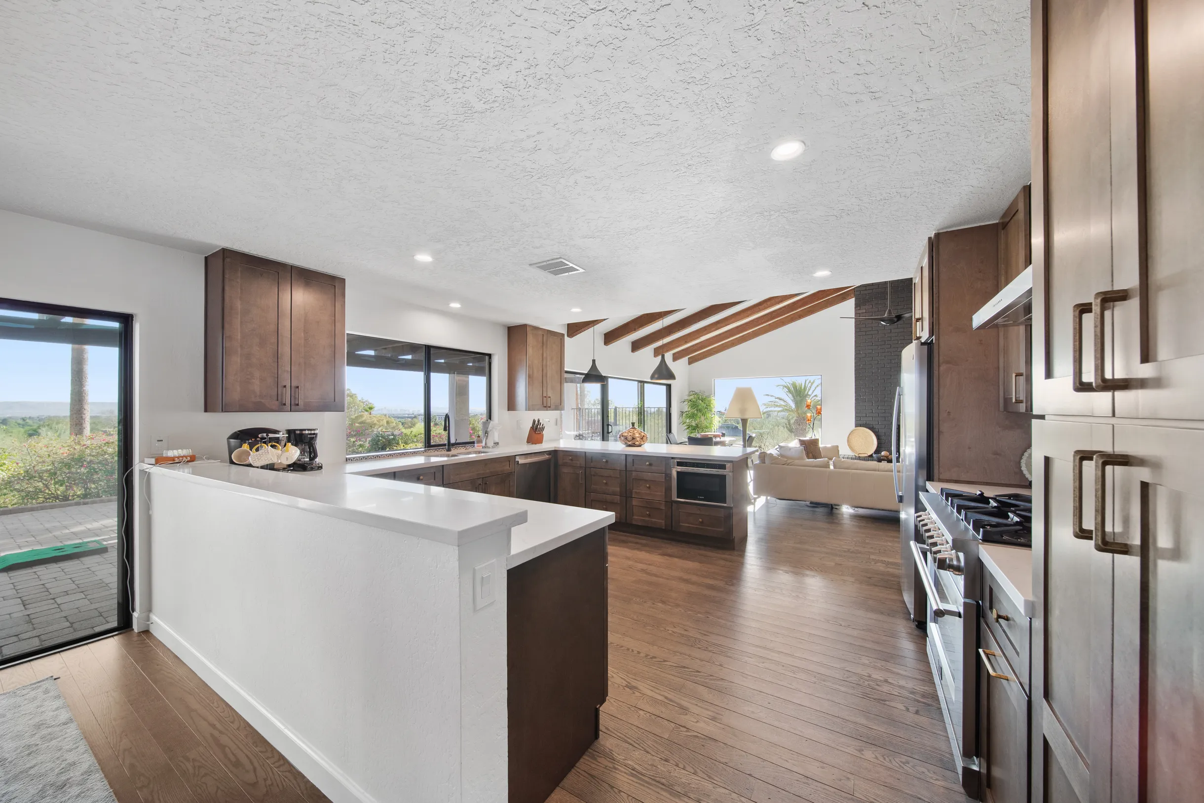 Wander Phoenix Glow #103