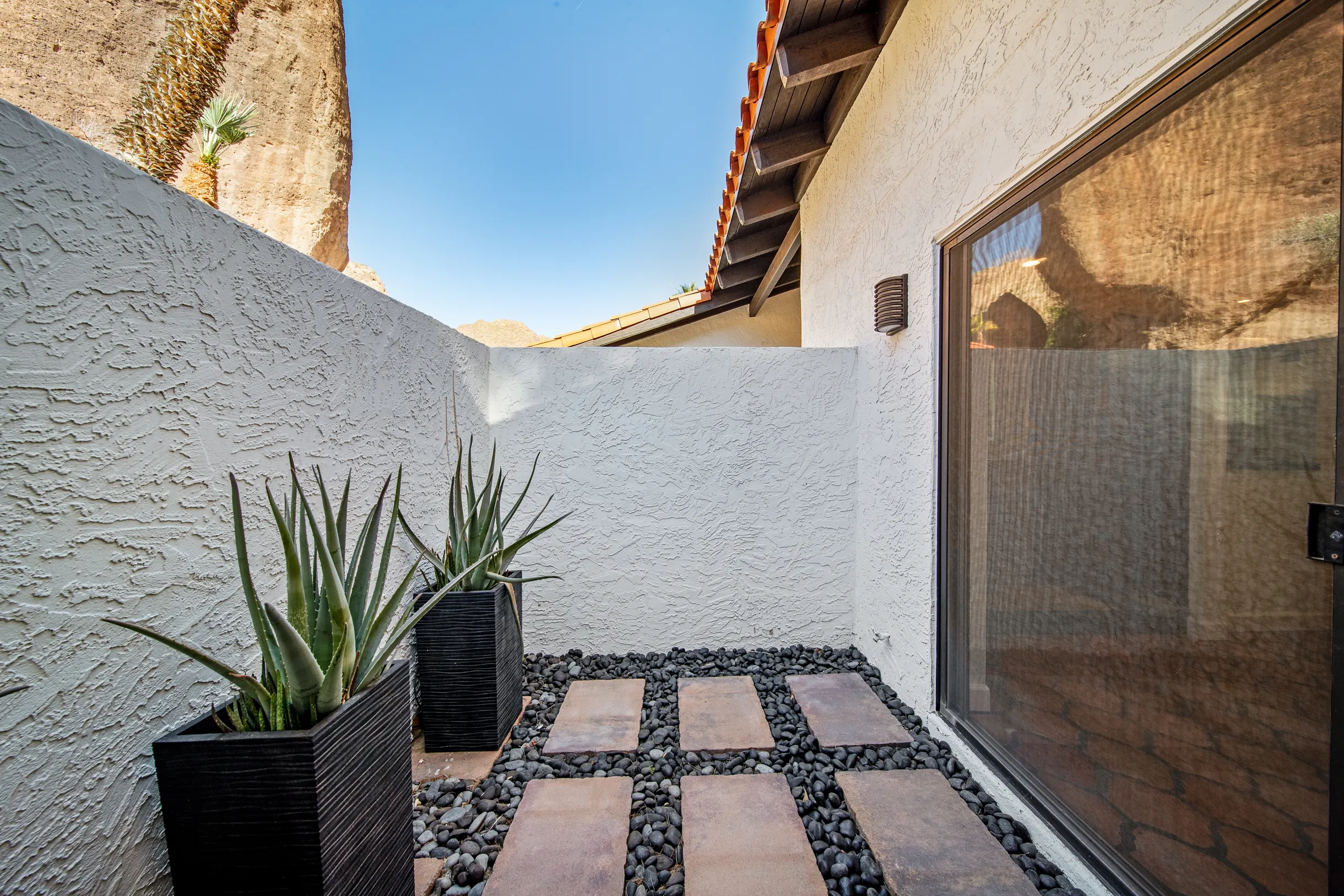 Wander Phoenix Glow #116