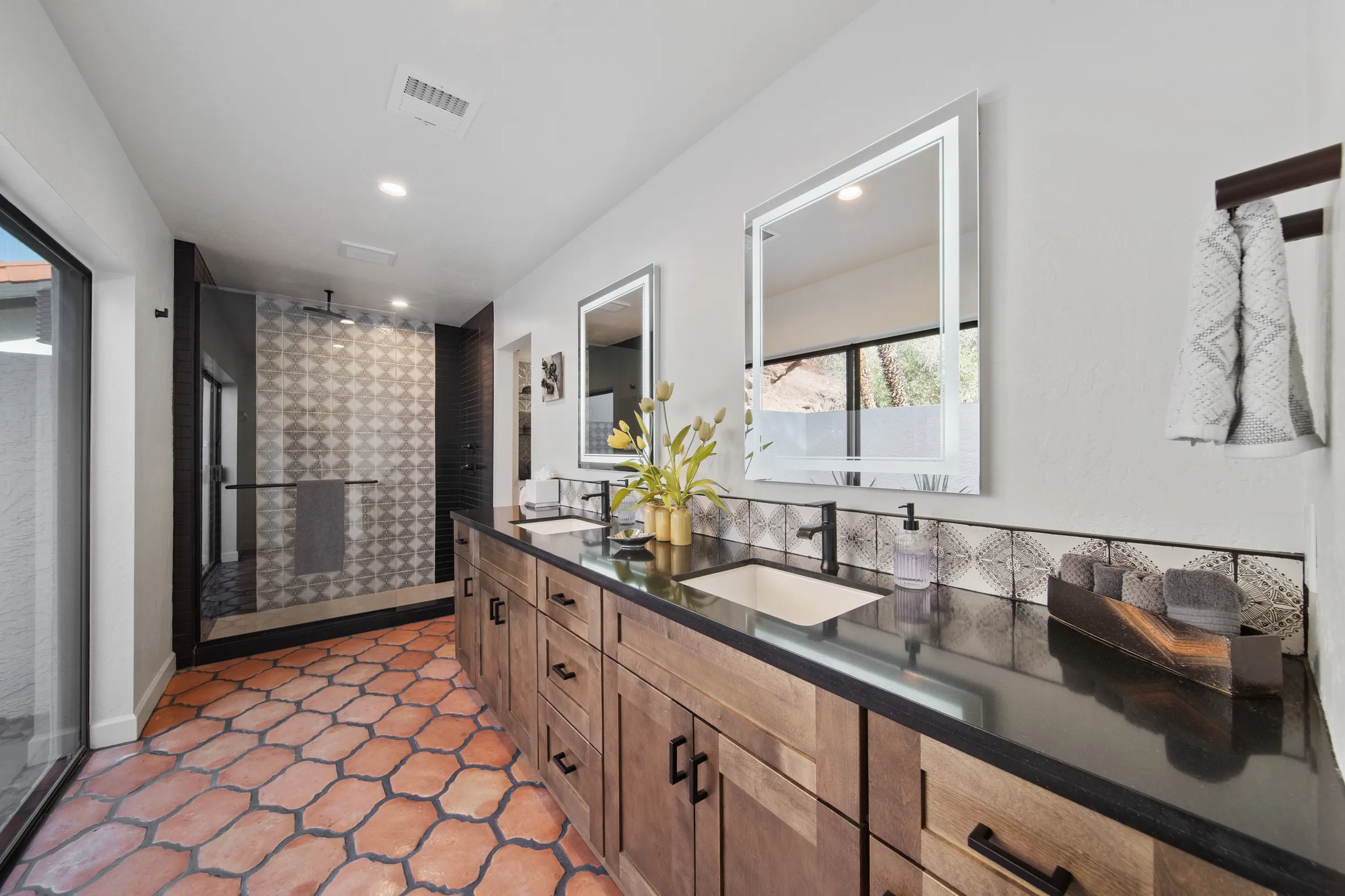 Wander Phoenix Glow #12