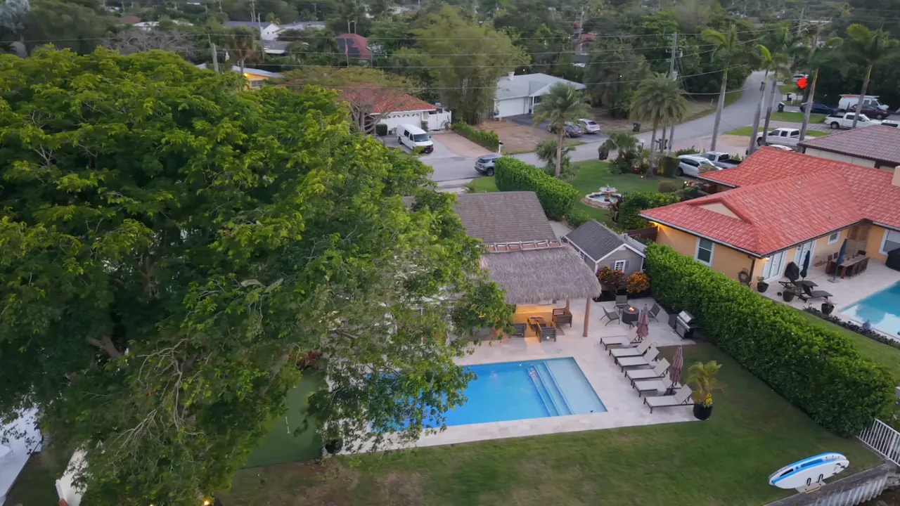 Wander Delray Oasis tour video