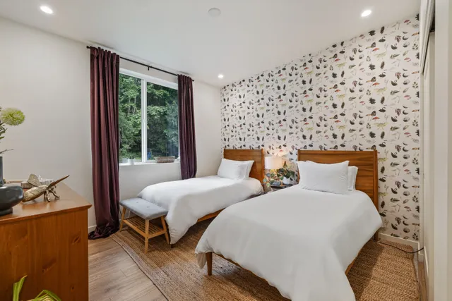 Bedroom 3 image 1