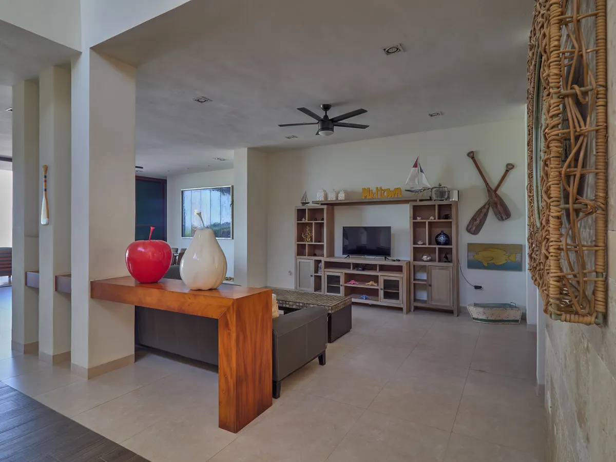 Wander Merida Shores