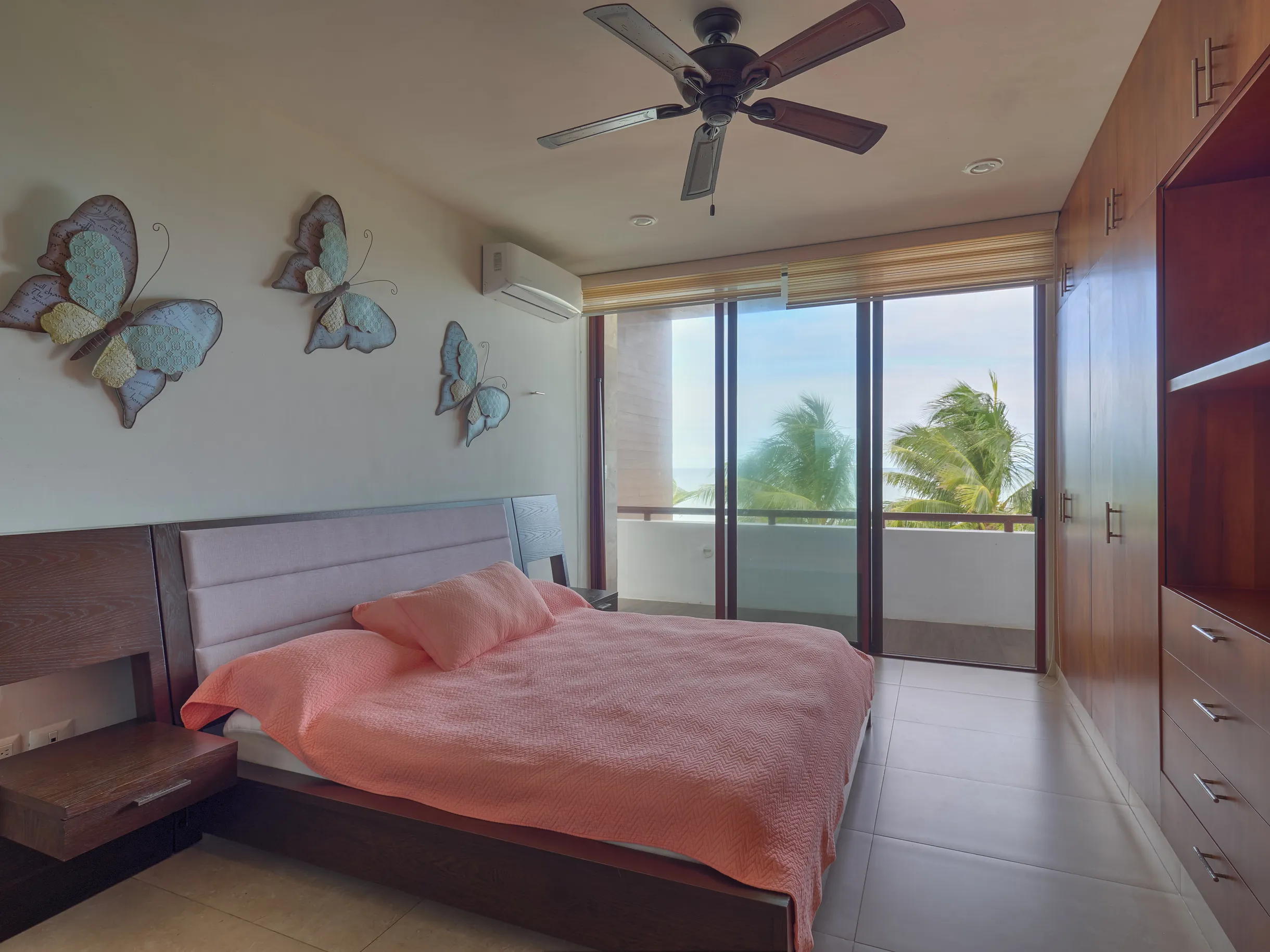 Wander Merida Shores #25