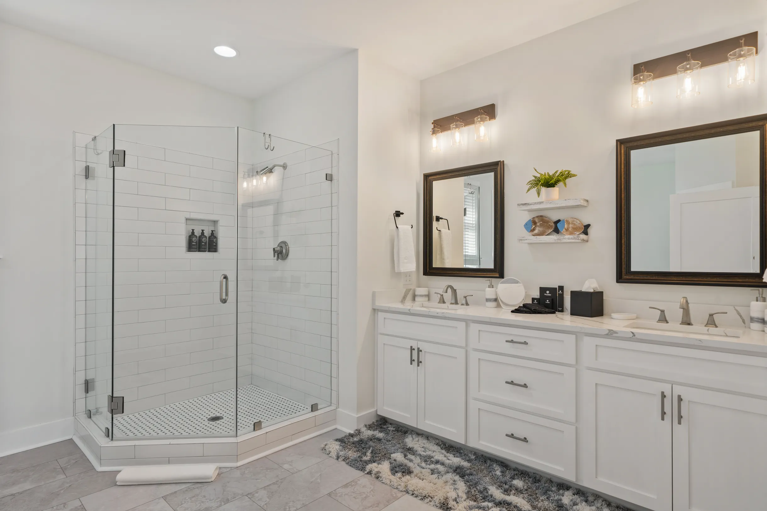 Wander Gaston Shores #28