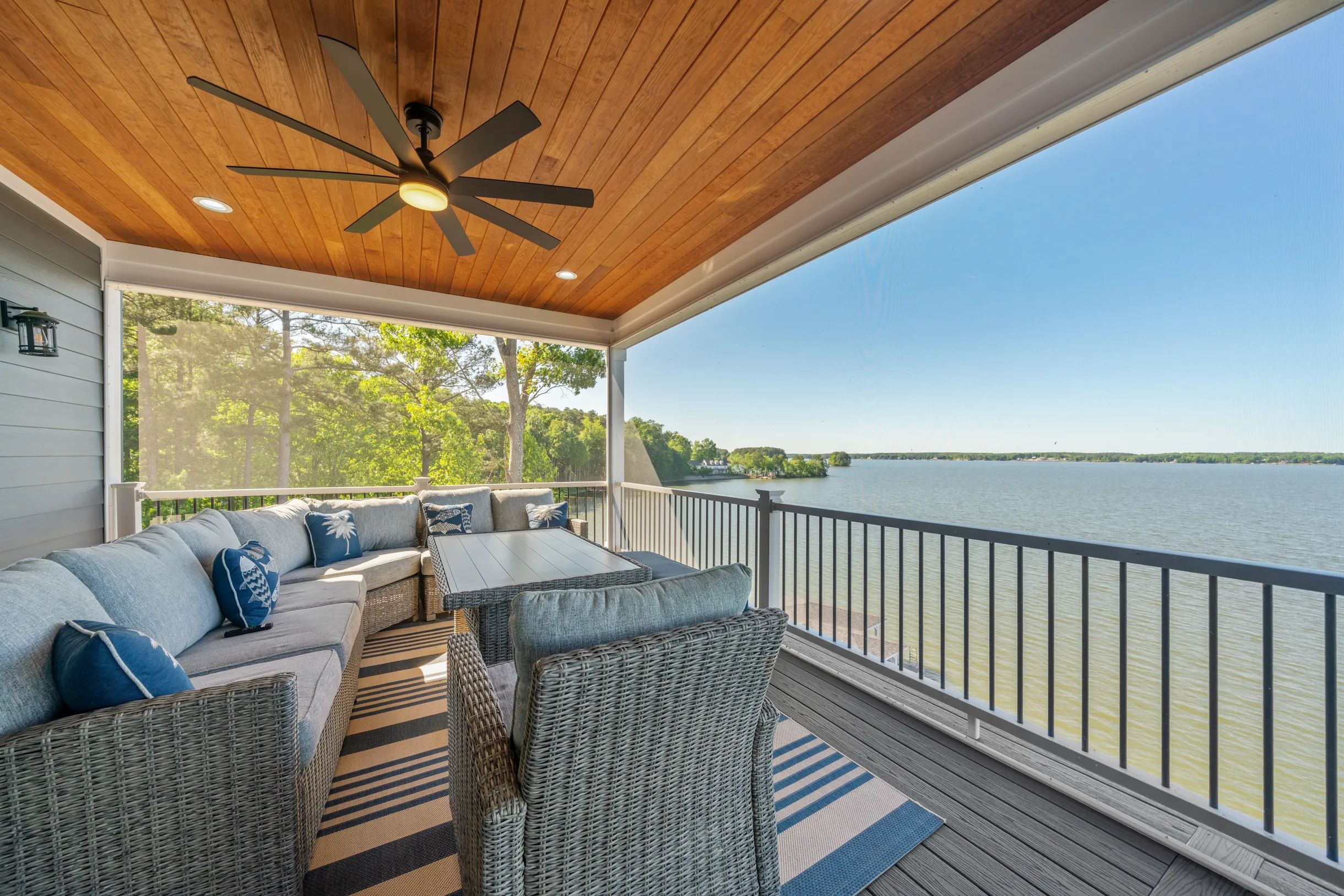 Wander Gaston Shores #101