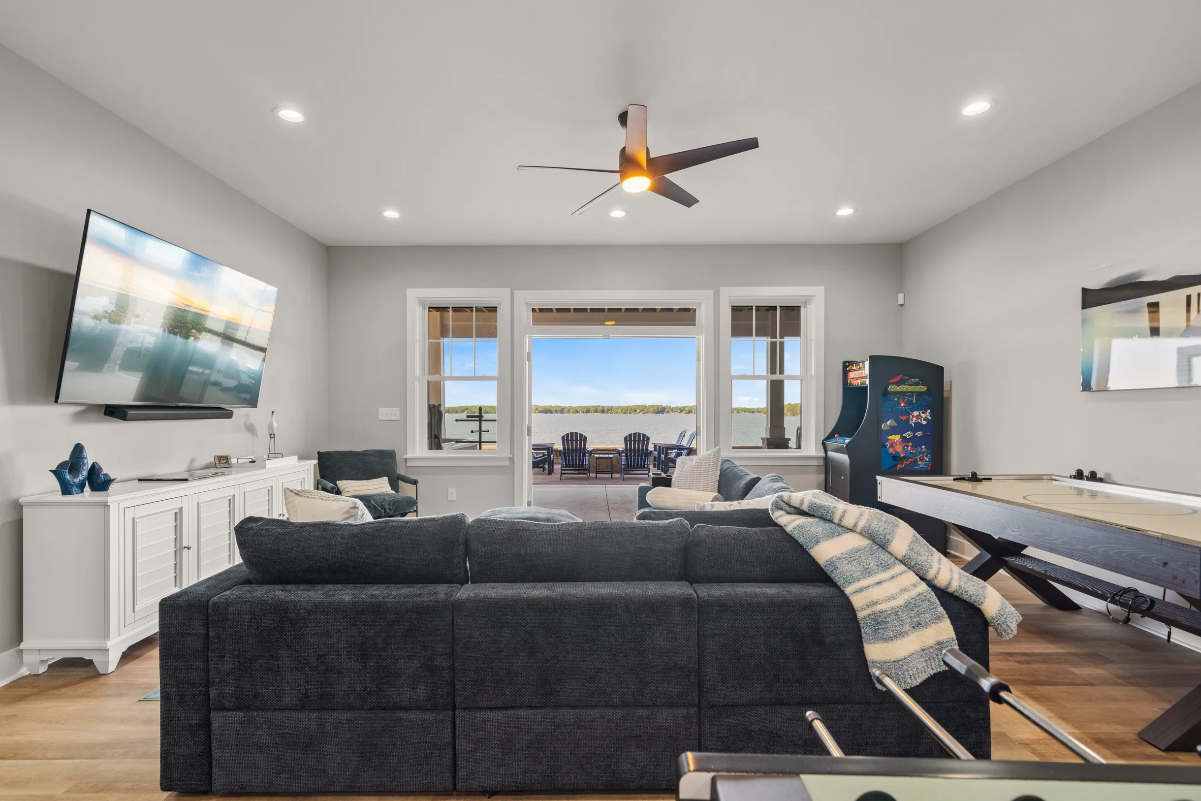 Wander Gaston Shores #96