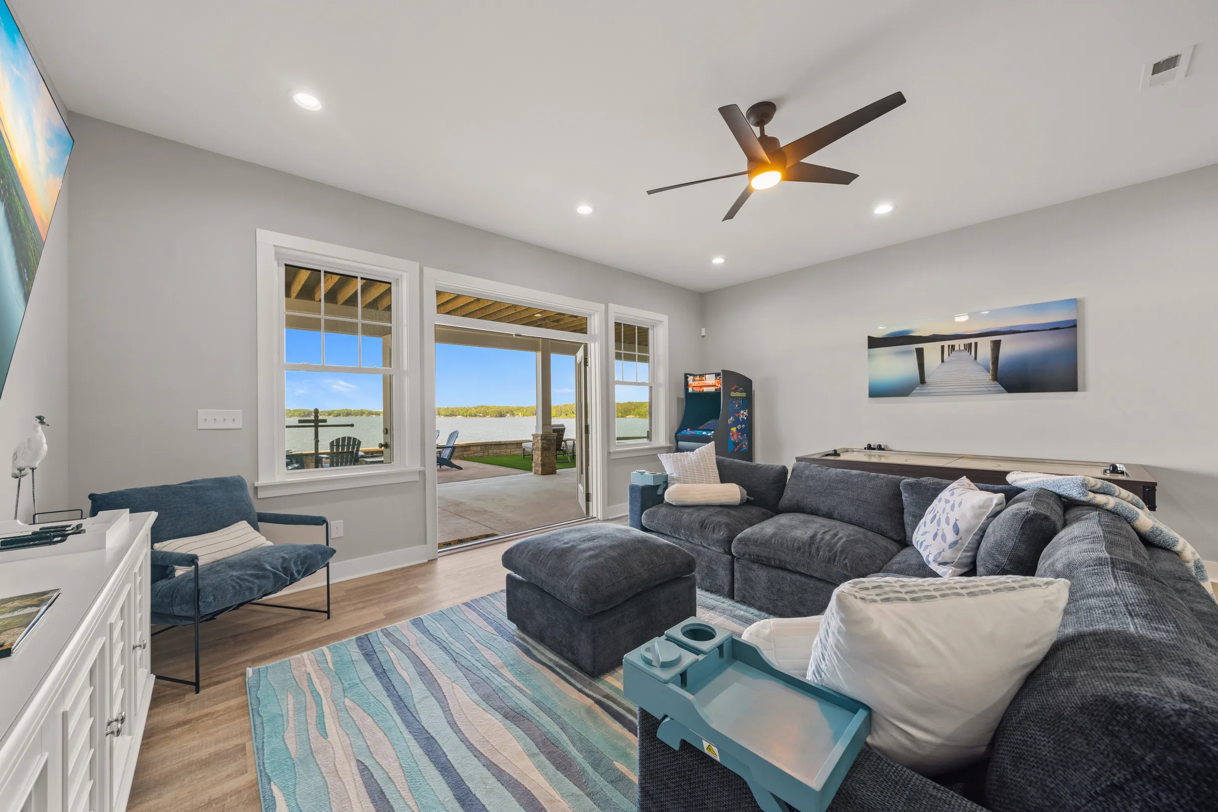 Wander Gaston Shores #102