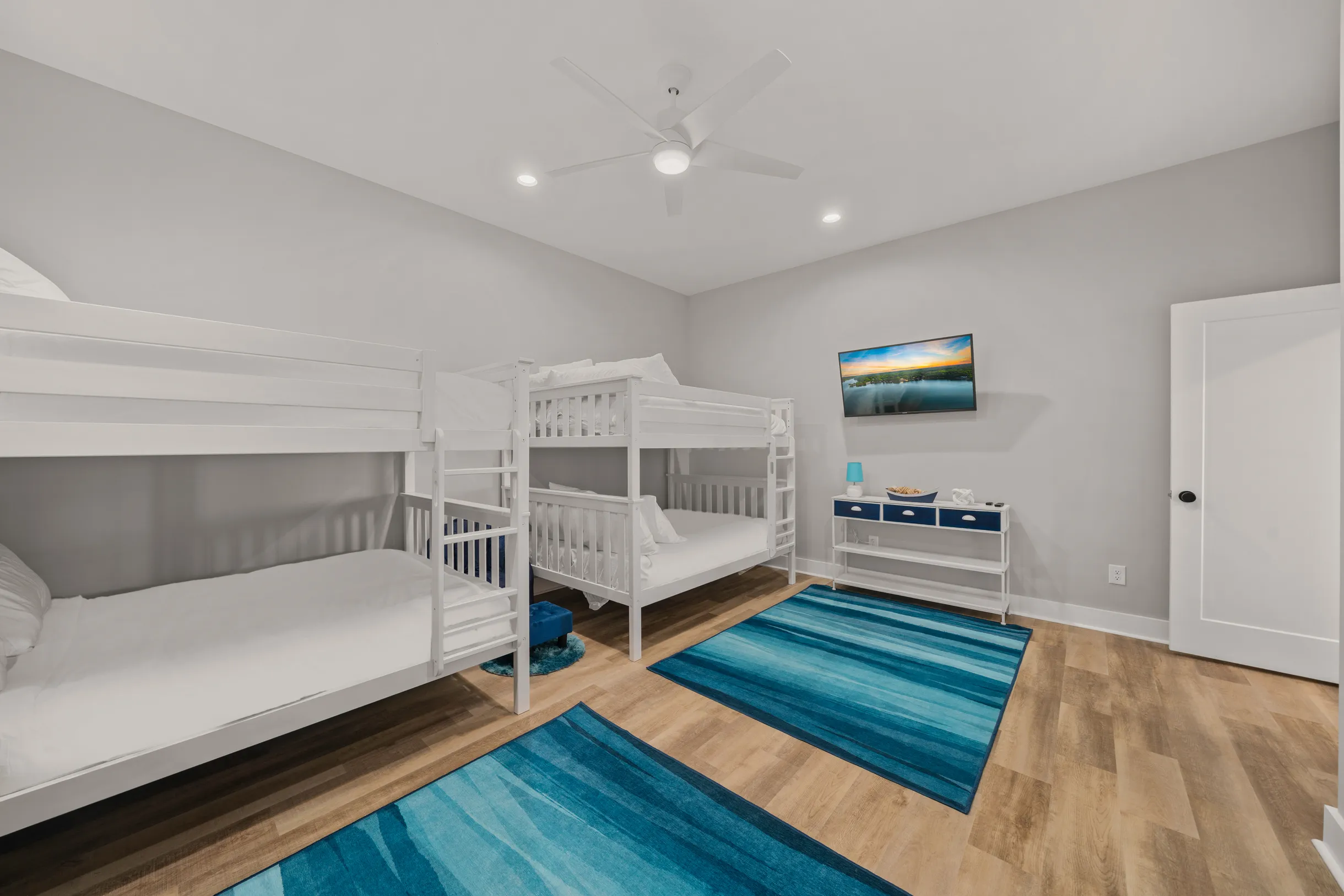 Wander Gaston Shores #50