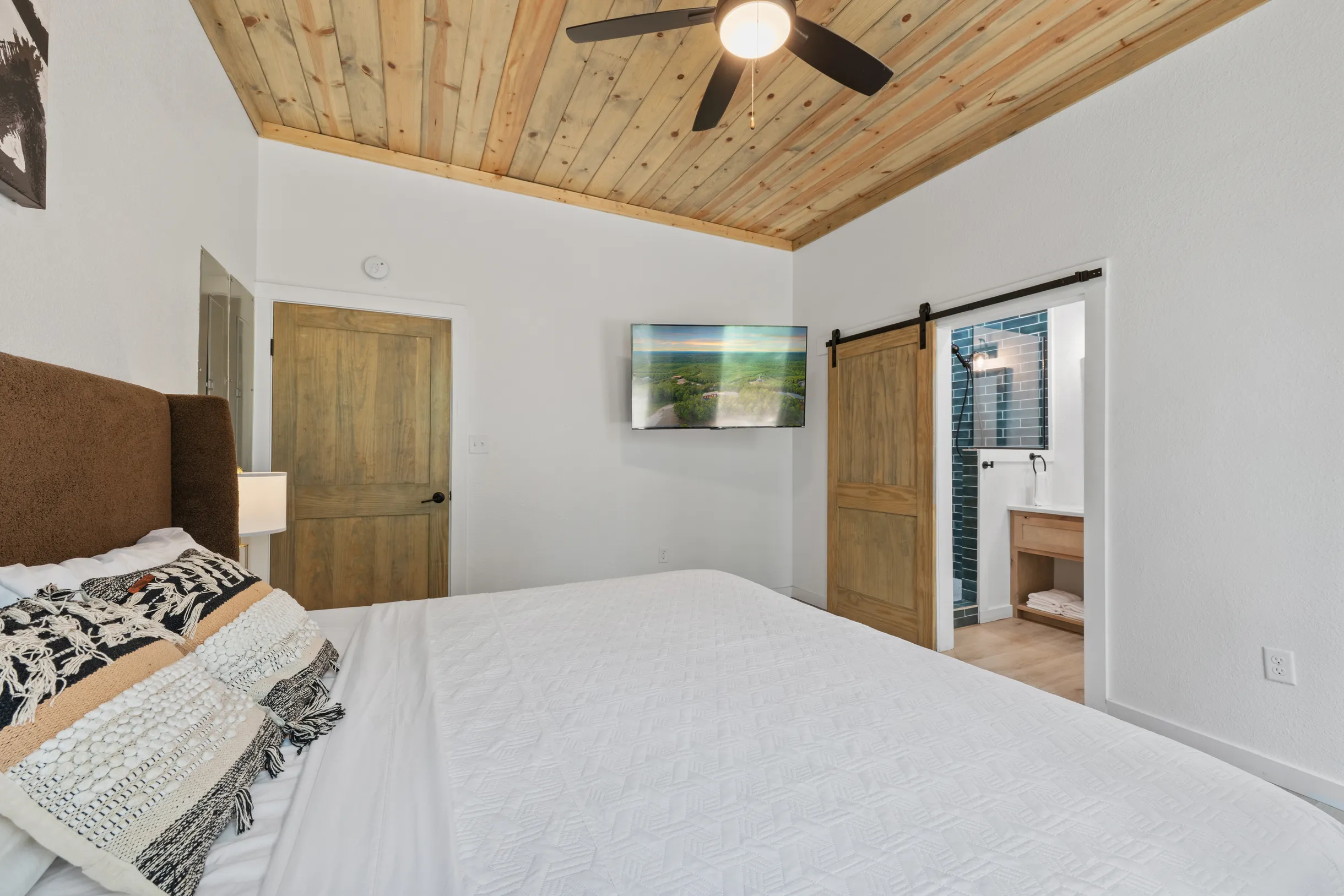 Wander Broken Bow Timberline #110