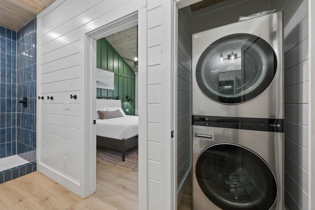 Wander Broken Bow Oak