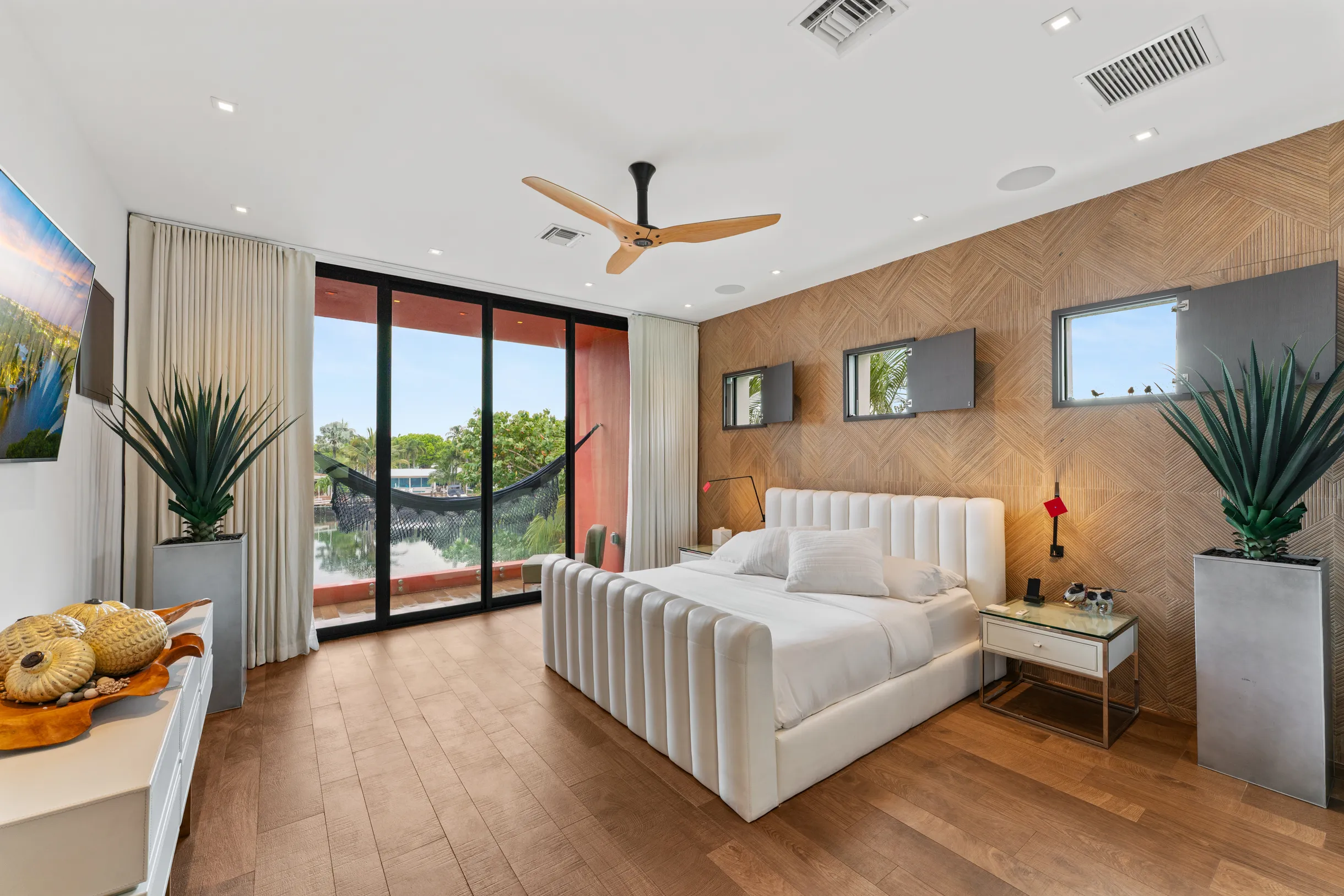 Wander Wilton Manors #25