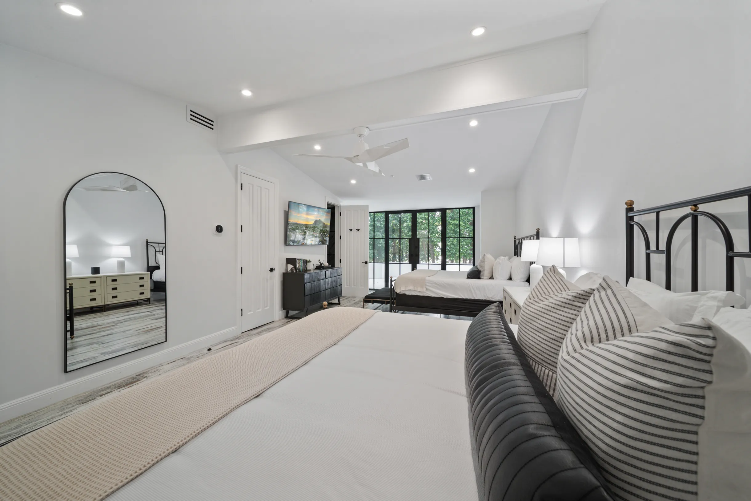 Wander Scottsdale Mirage #73