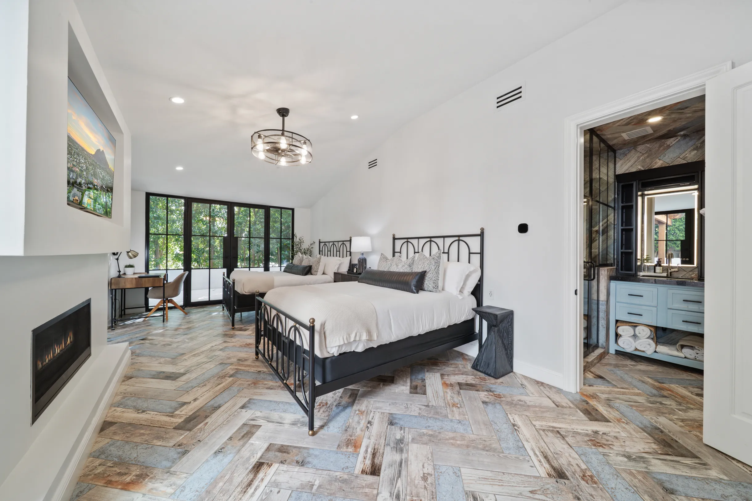 Wander Scottsdale Mirage #74