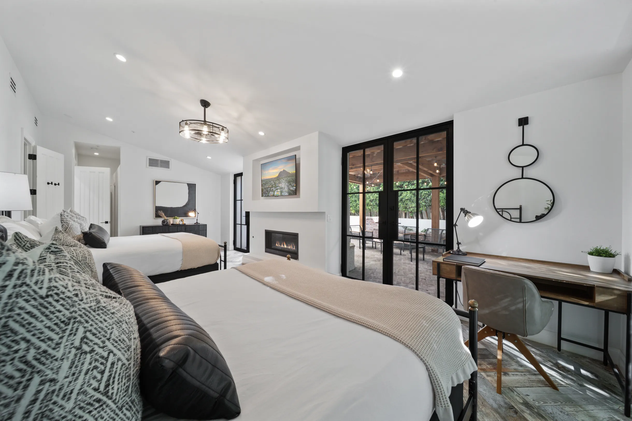 Wander Scottsdale Mirage #113