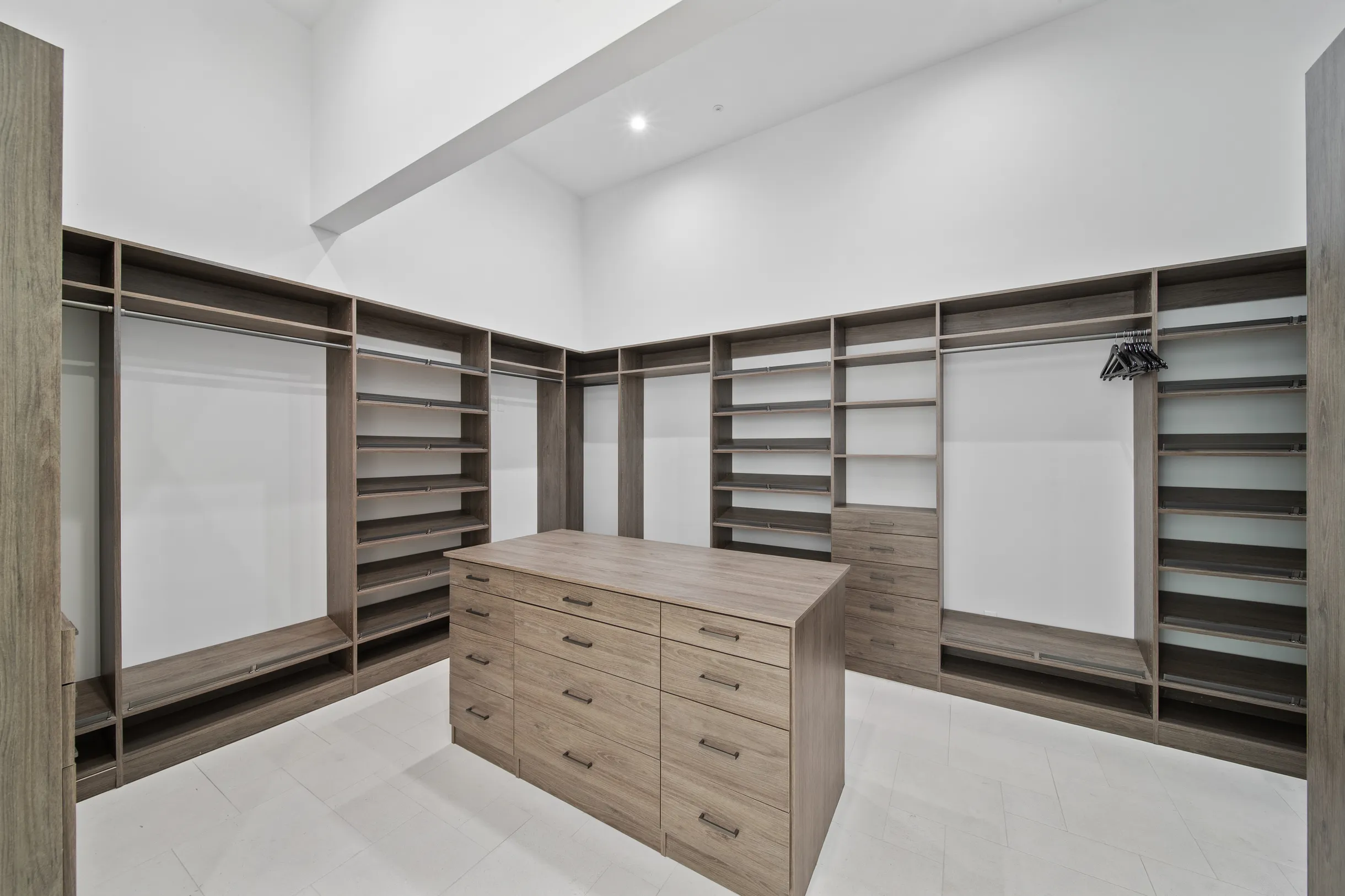 Wander Scottsdale Mirage #136