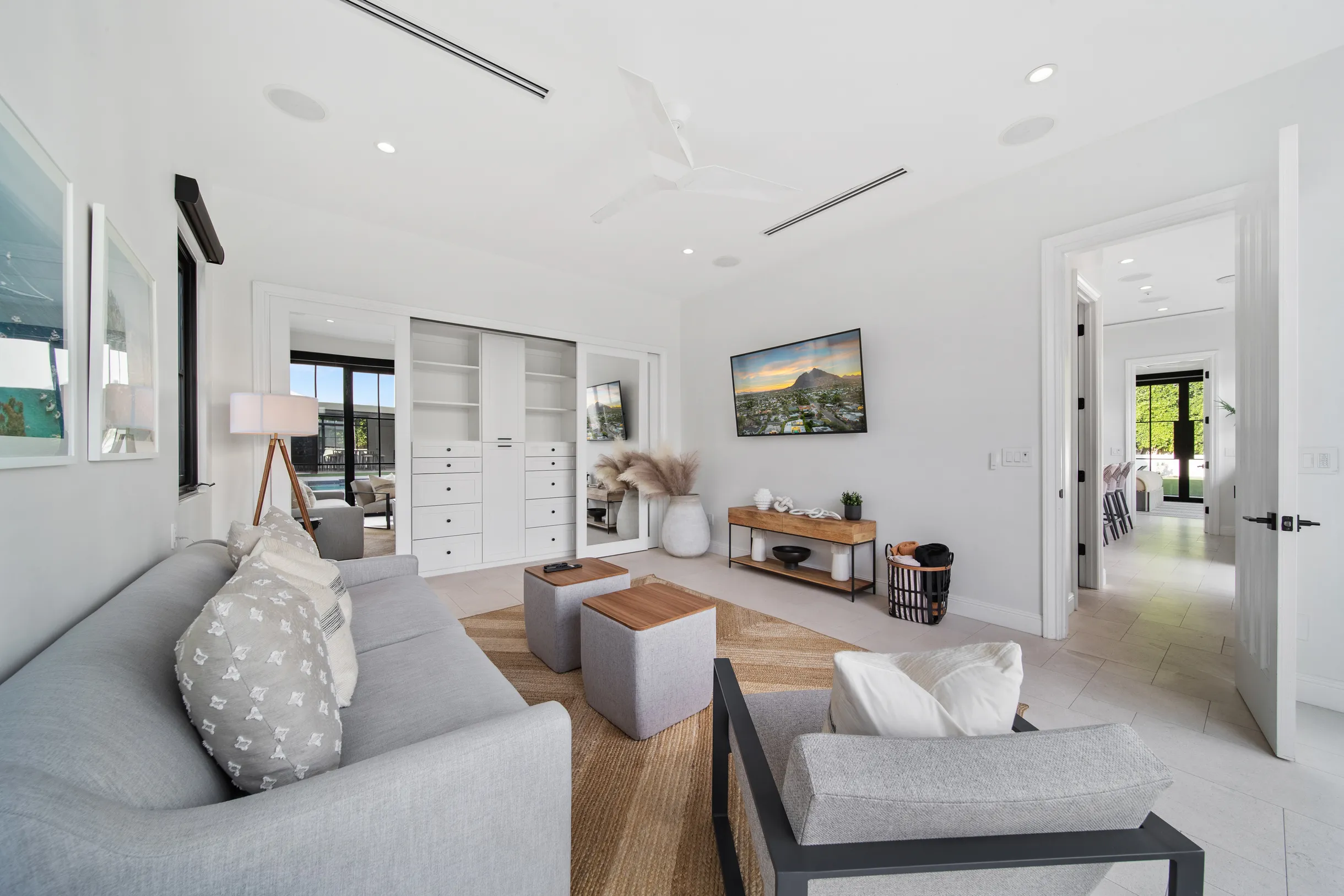 Wander Scottsdale Mirage #82