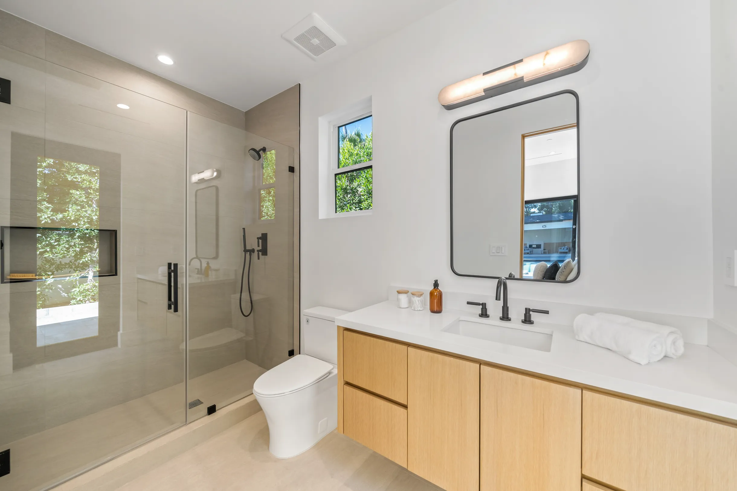 Wander Encino Grove #4