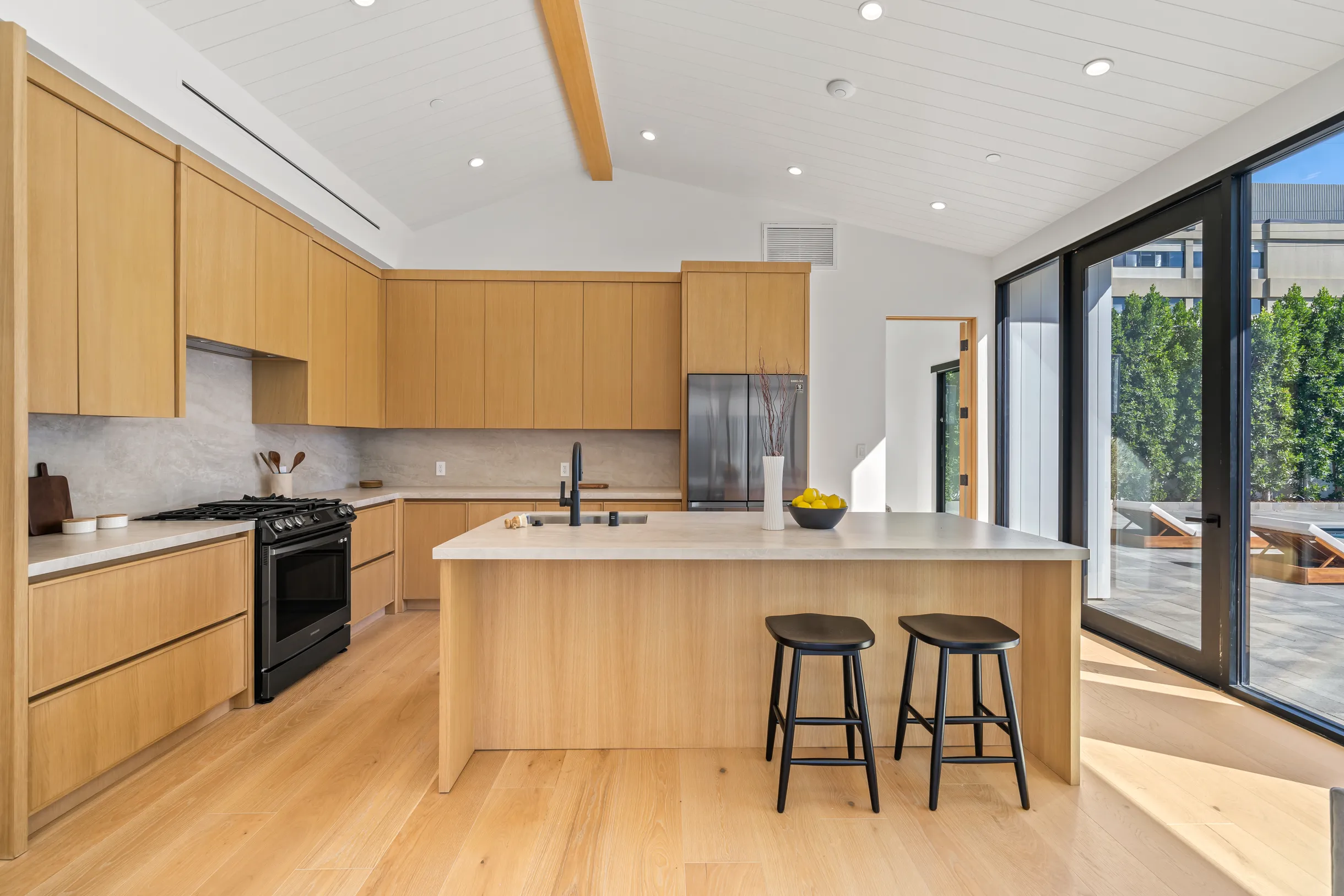 Wander Encino Grove #8