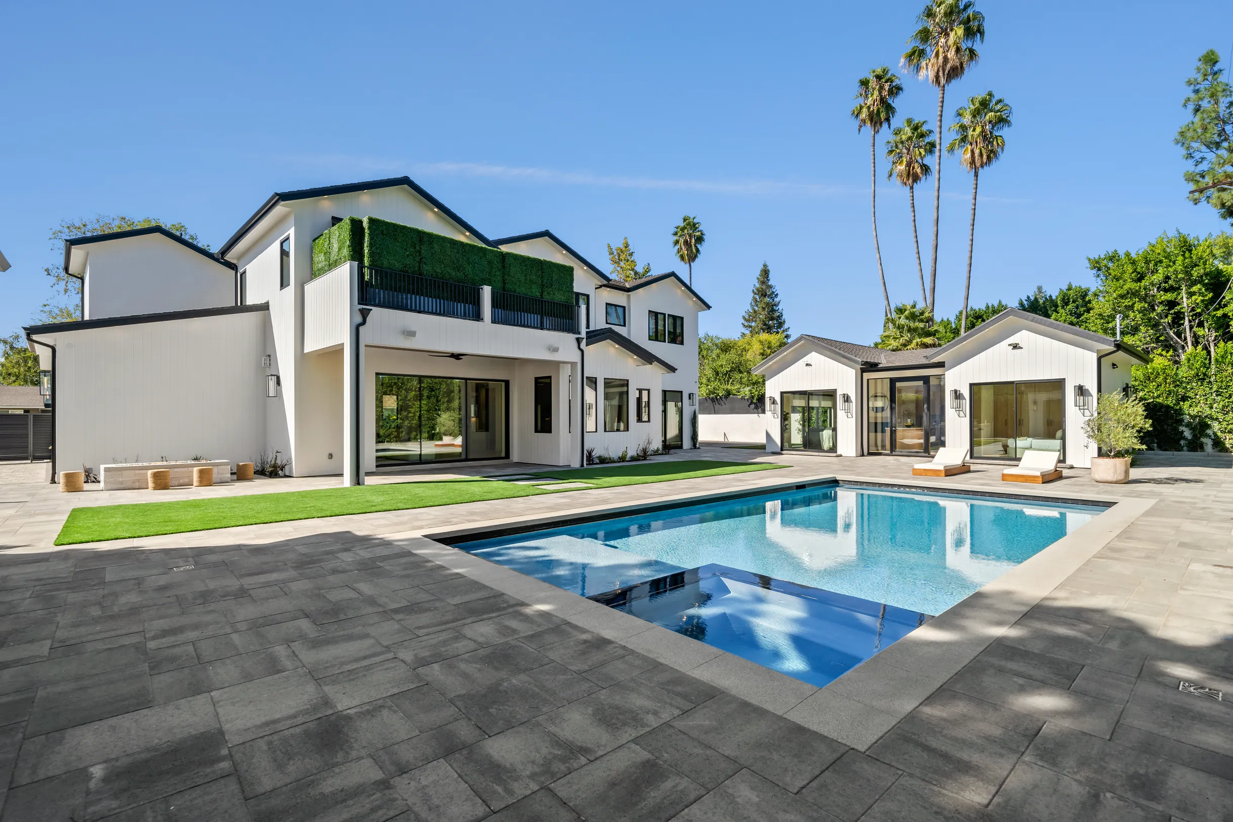 Wander Encino Grove #15