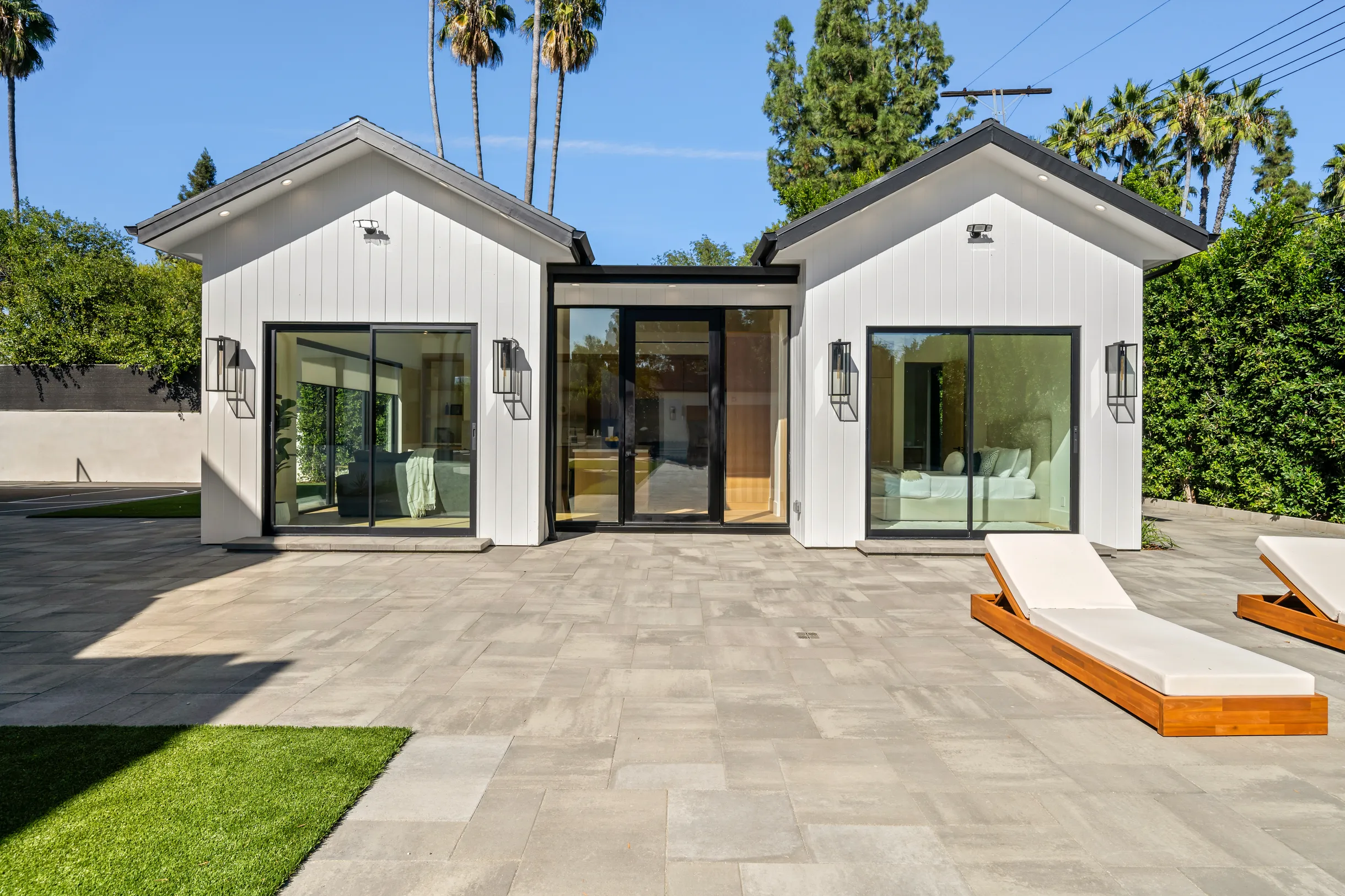 Wander Encino Grove #16