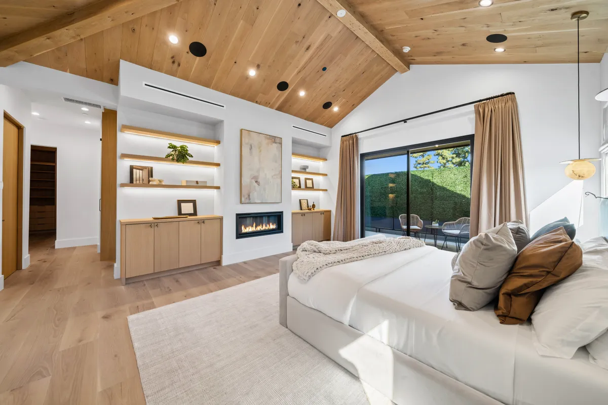 Bedroom 1 image