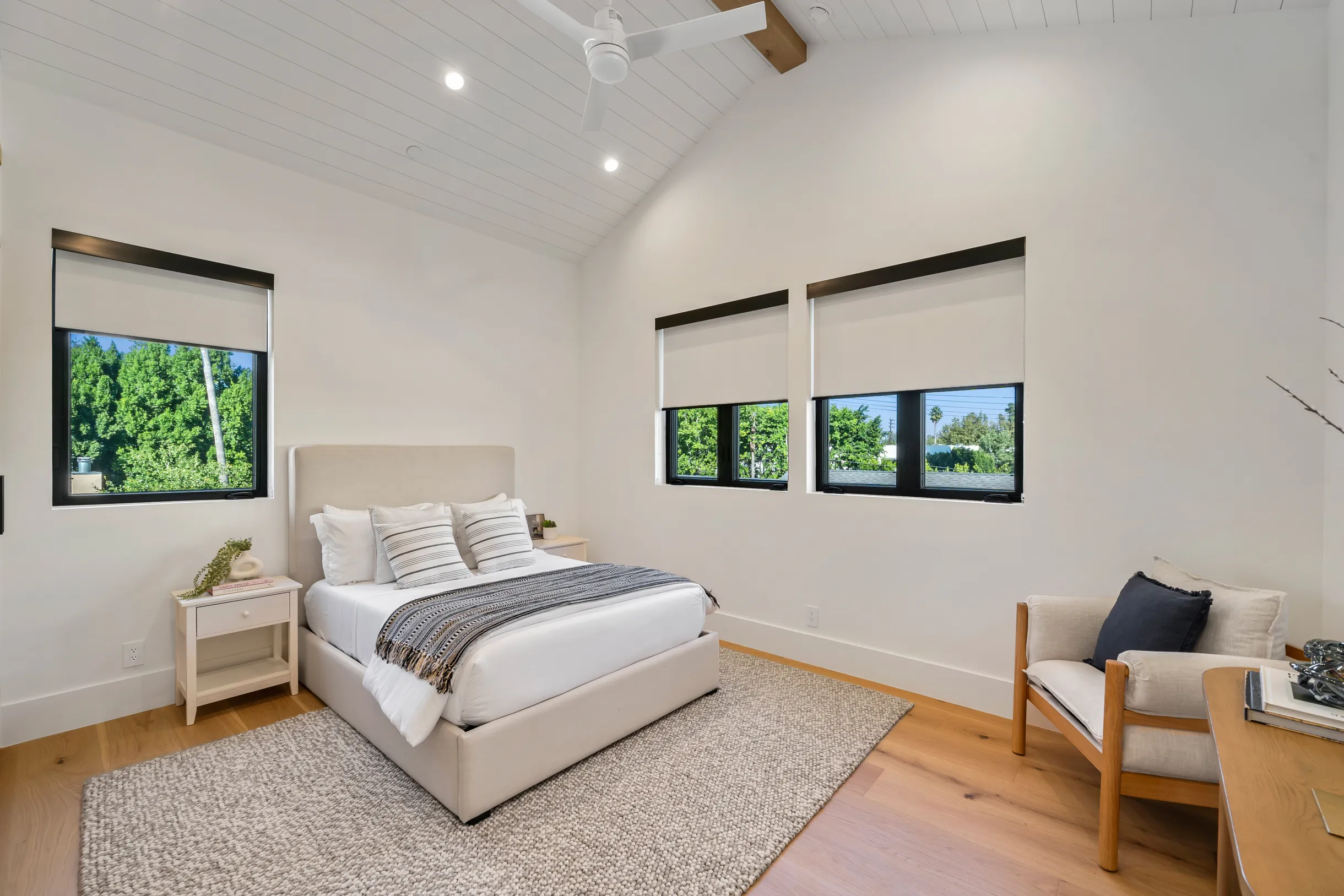 Wander Encino Grove #19