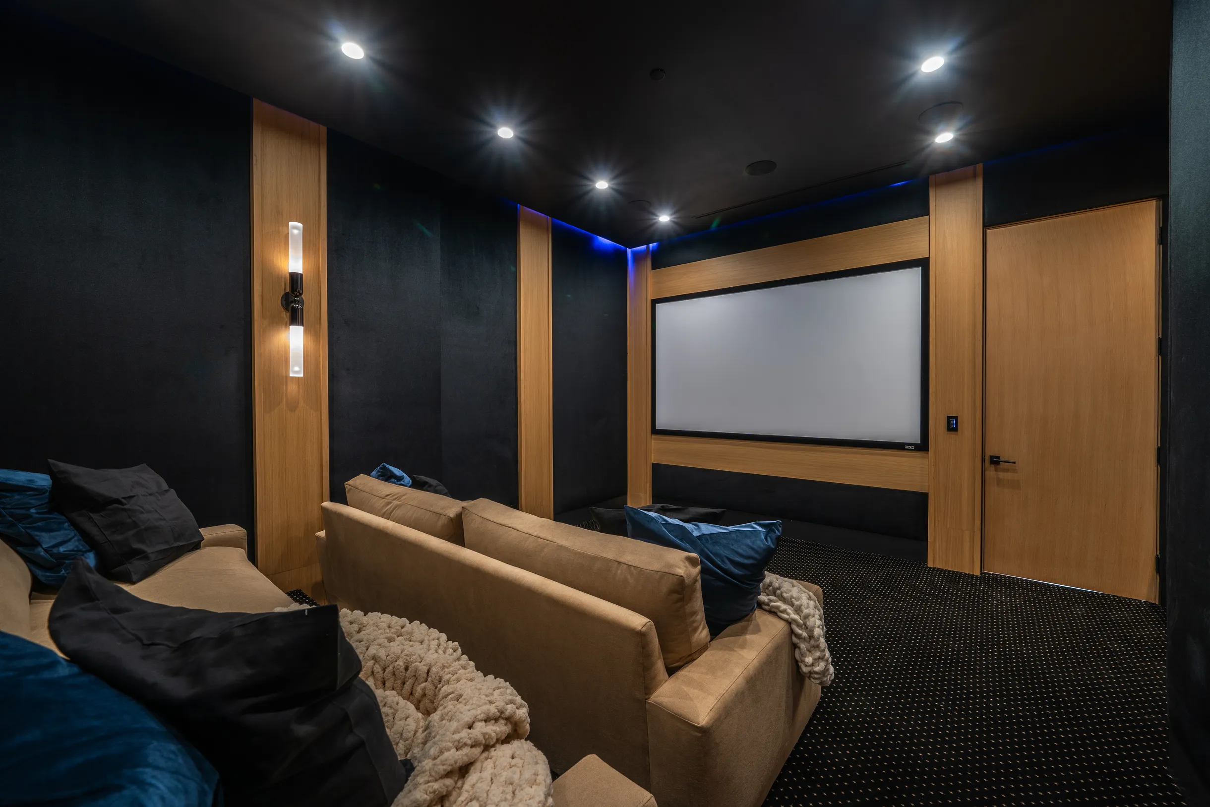 Wander Encino Grove #20