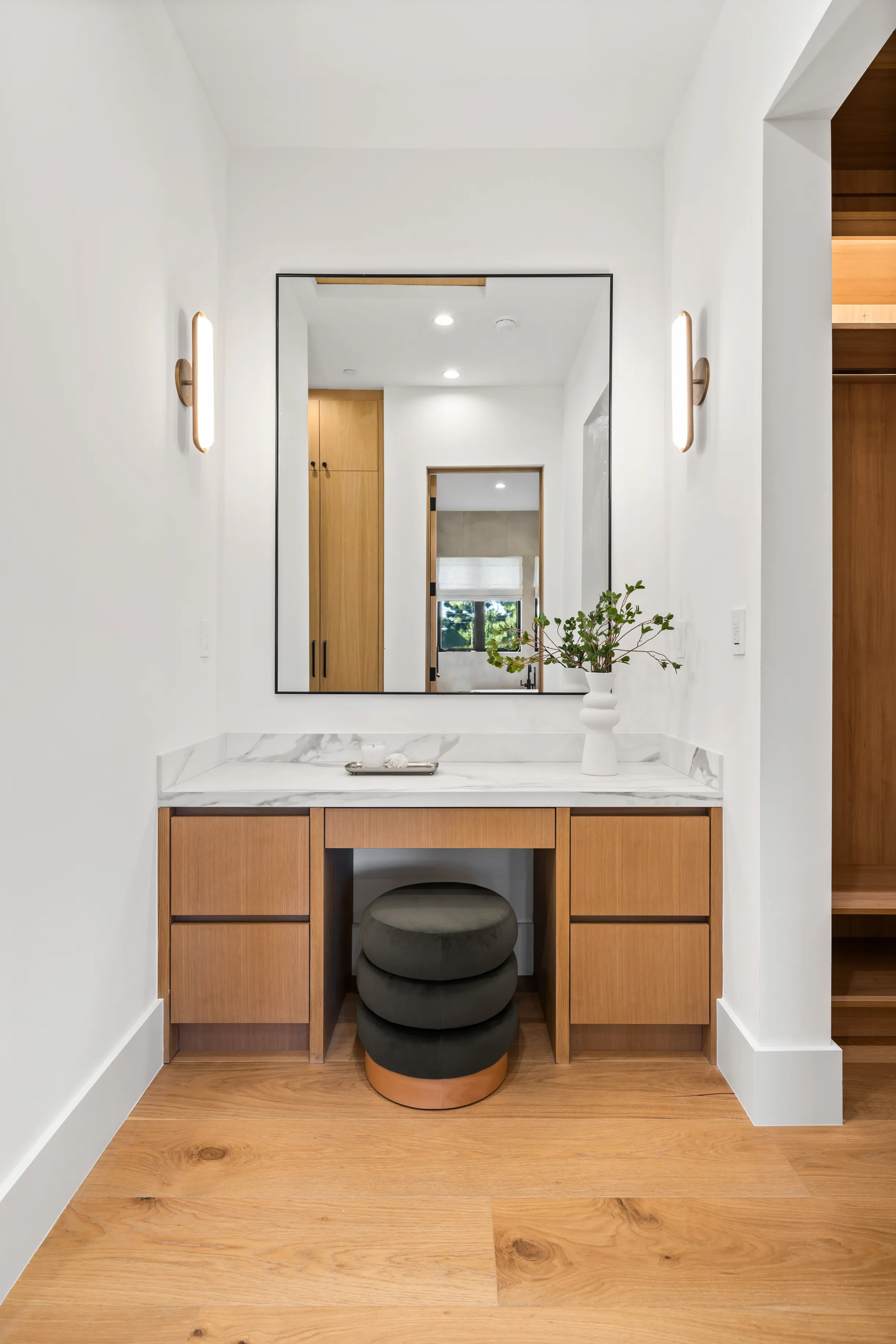 Wander Encino Grove #72