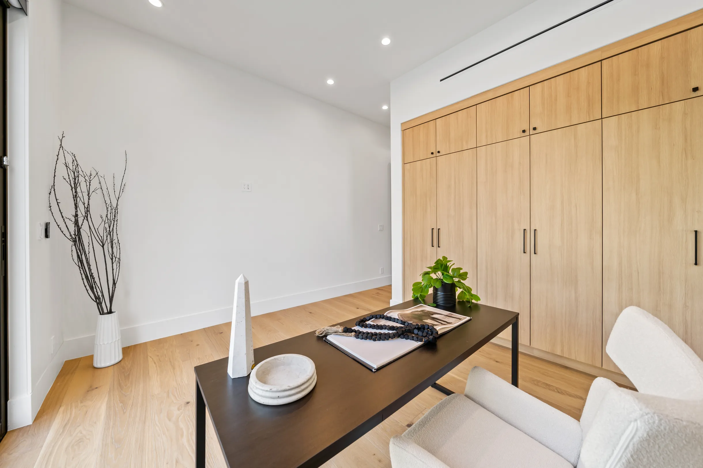 Wander Encino Grove #22