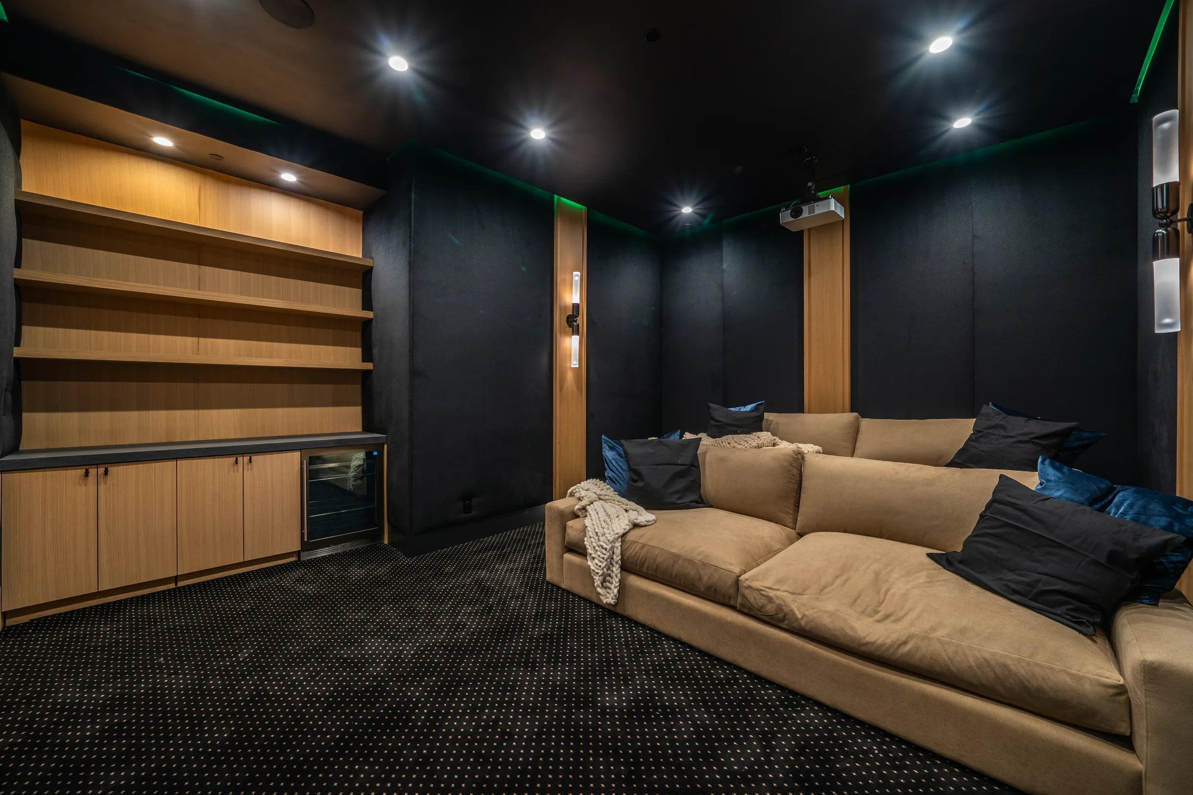 Wander Encino Grove #50