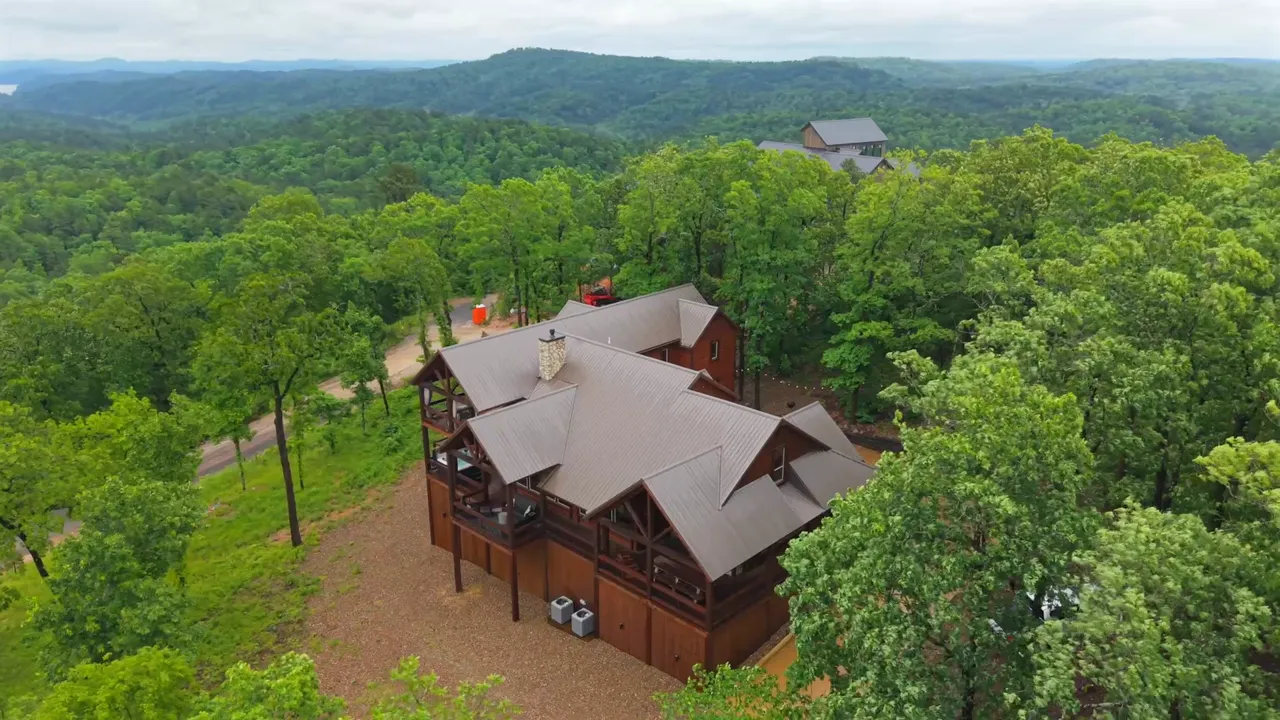 Wander Broken Bow Springs tour video