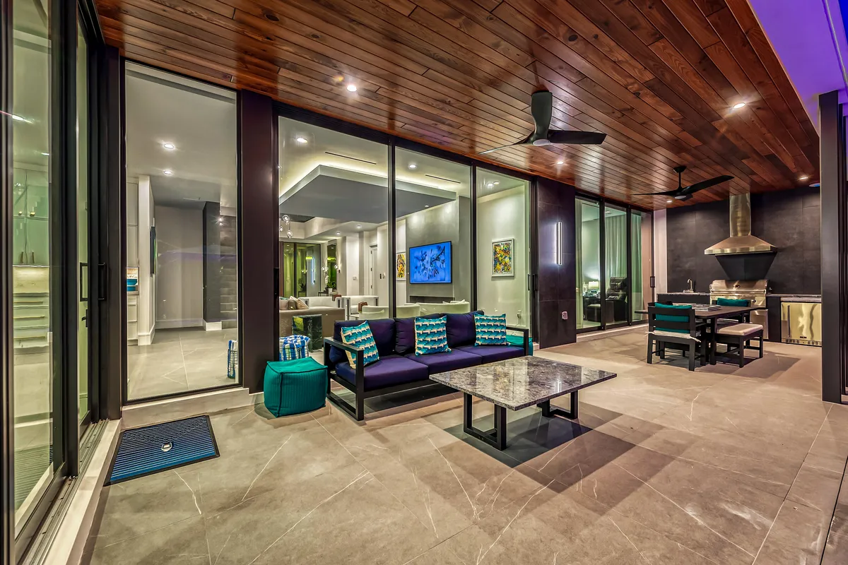 Wander Fort Lauderdale Oasis