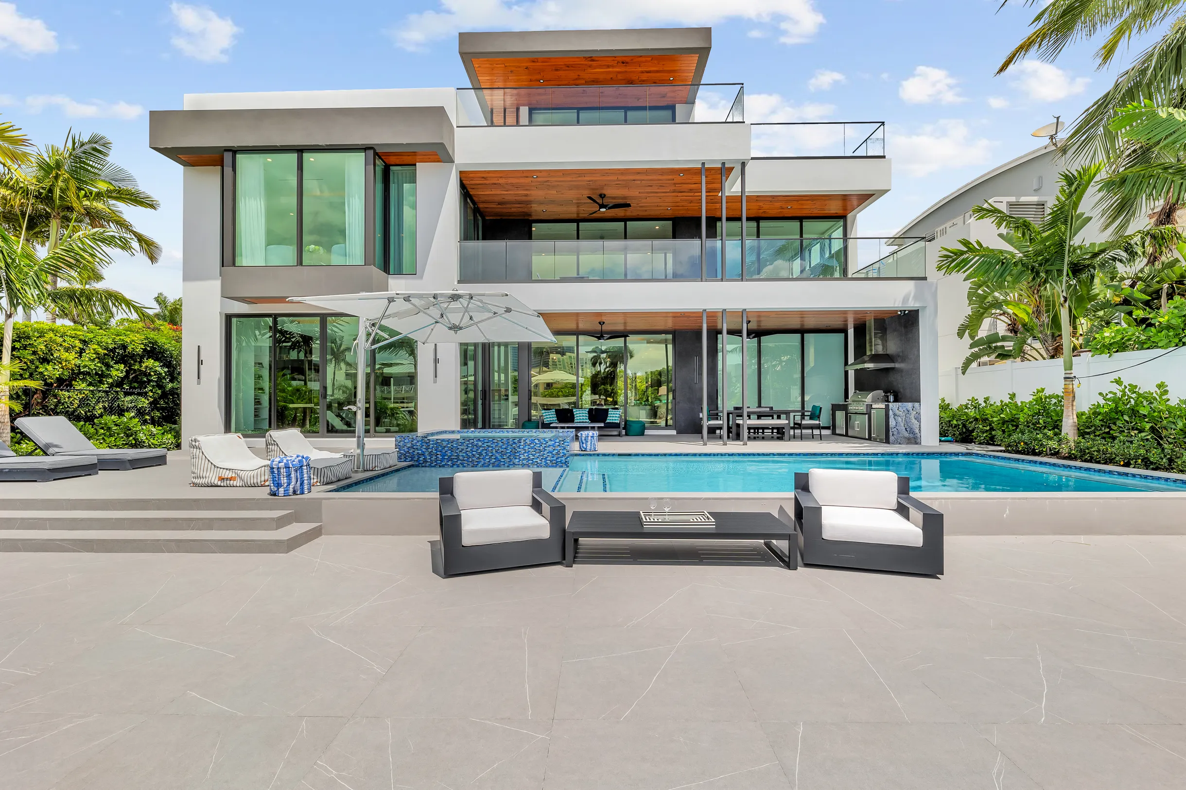 Wander Fort Lauderdale Oasis #107