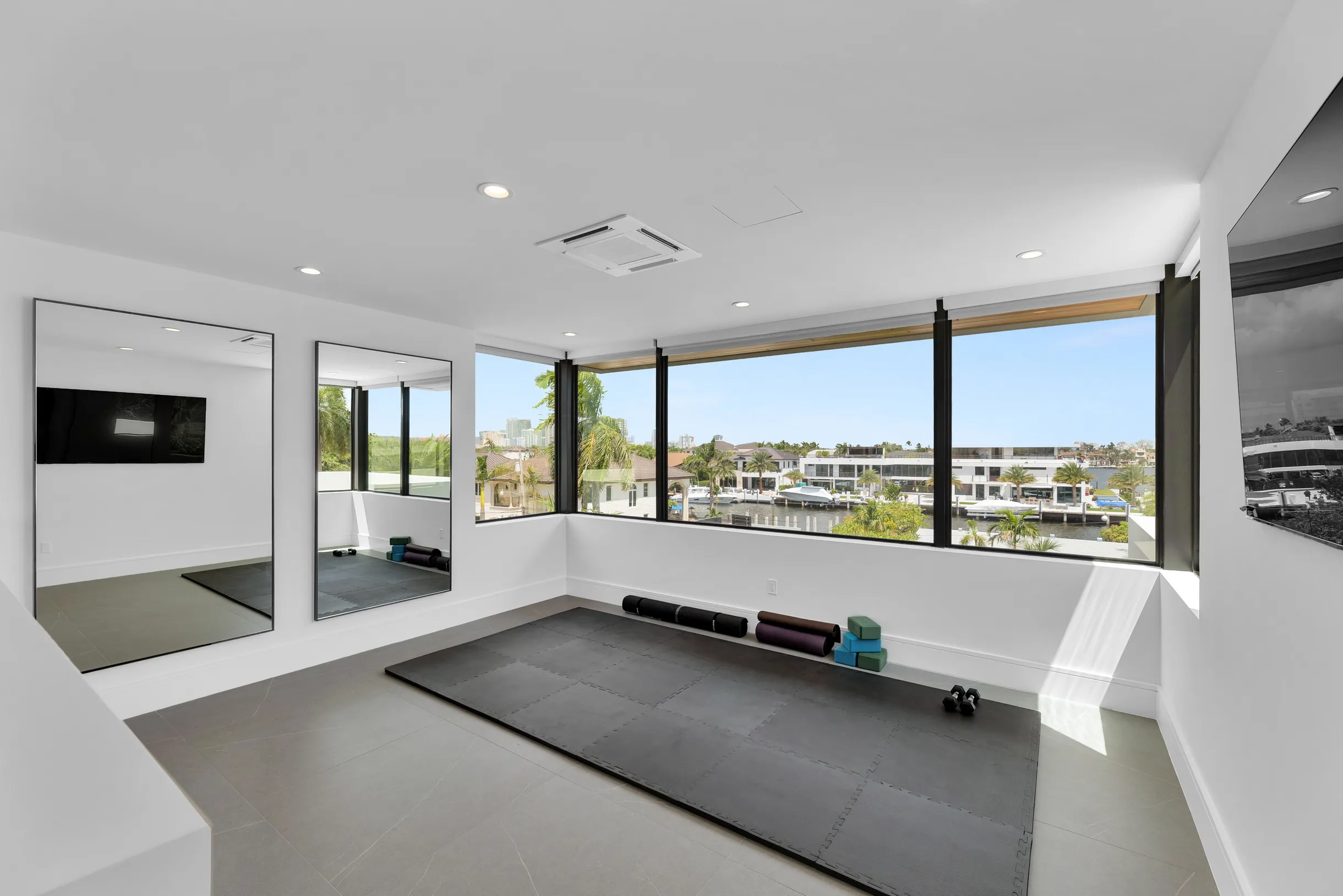 Wander Fort Lauderdale Oasis #11