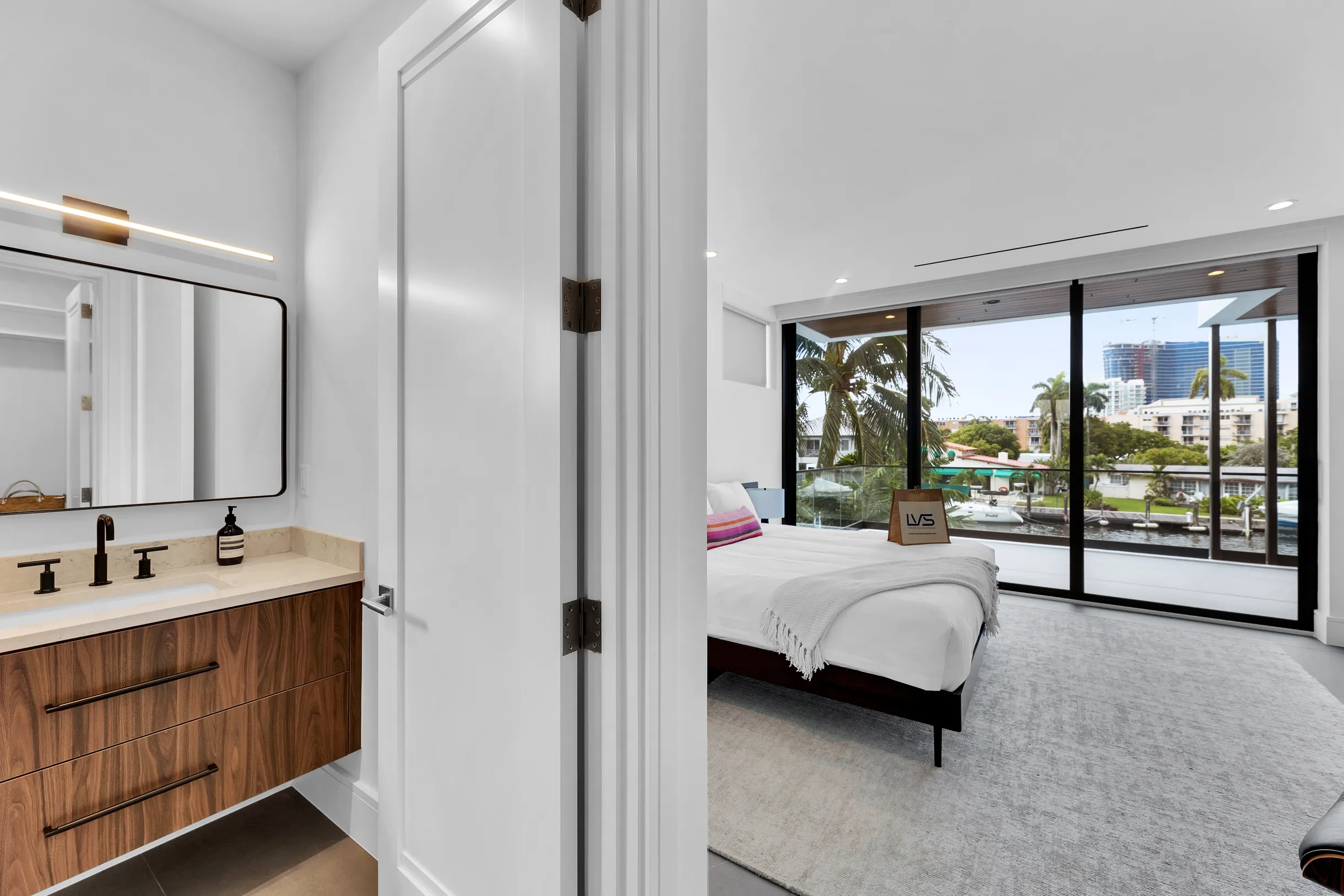 Wander Fort Lauderdale Oasis #88