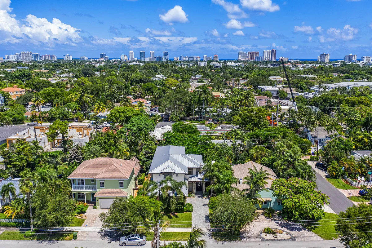 Wander Fort Lauderdale Grove