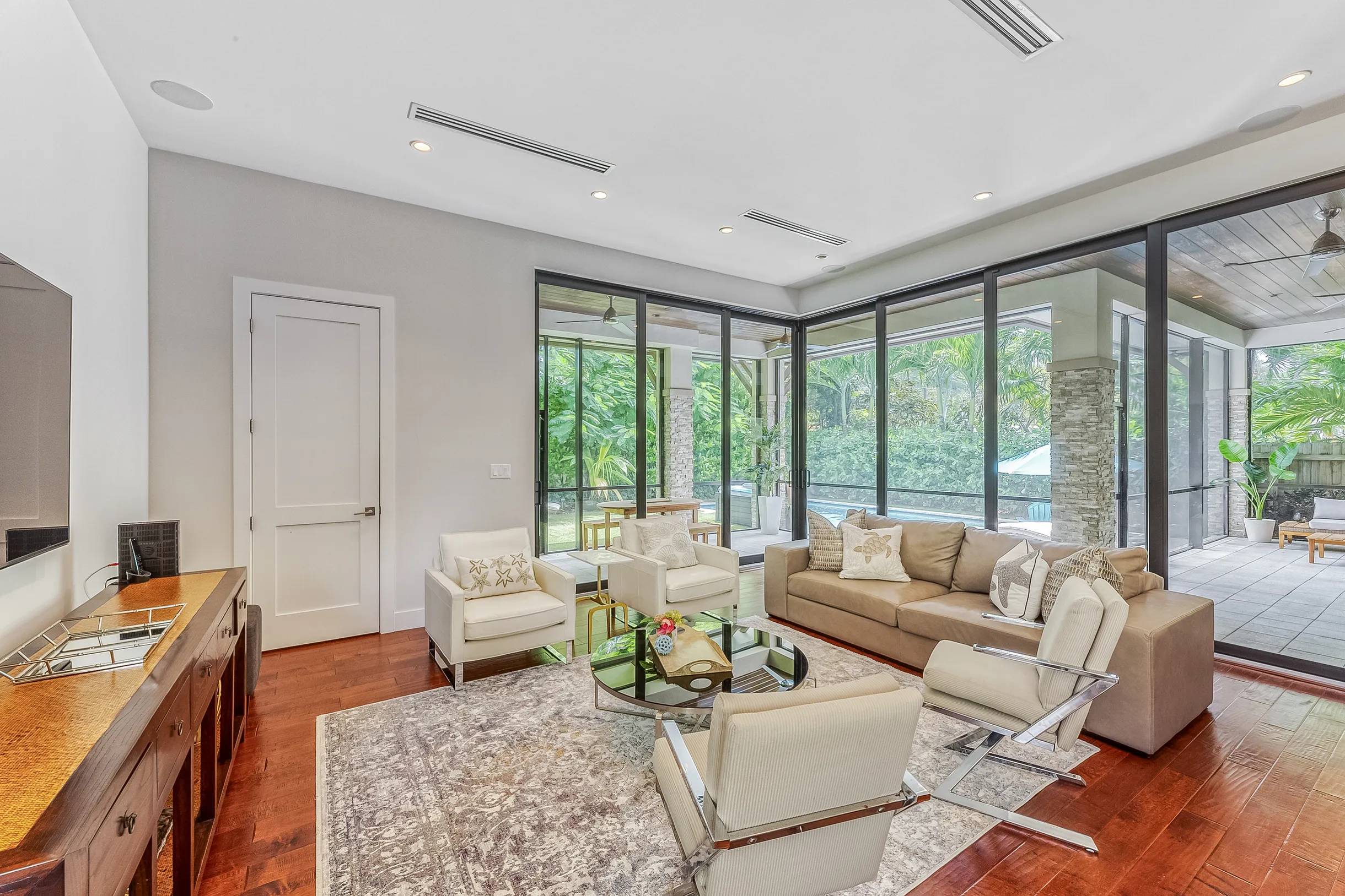 Wander Fort Lauderdale Grove #26