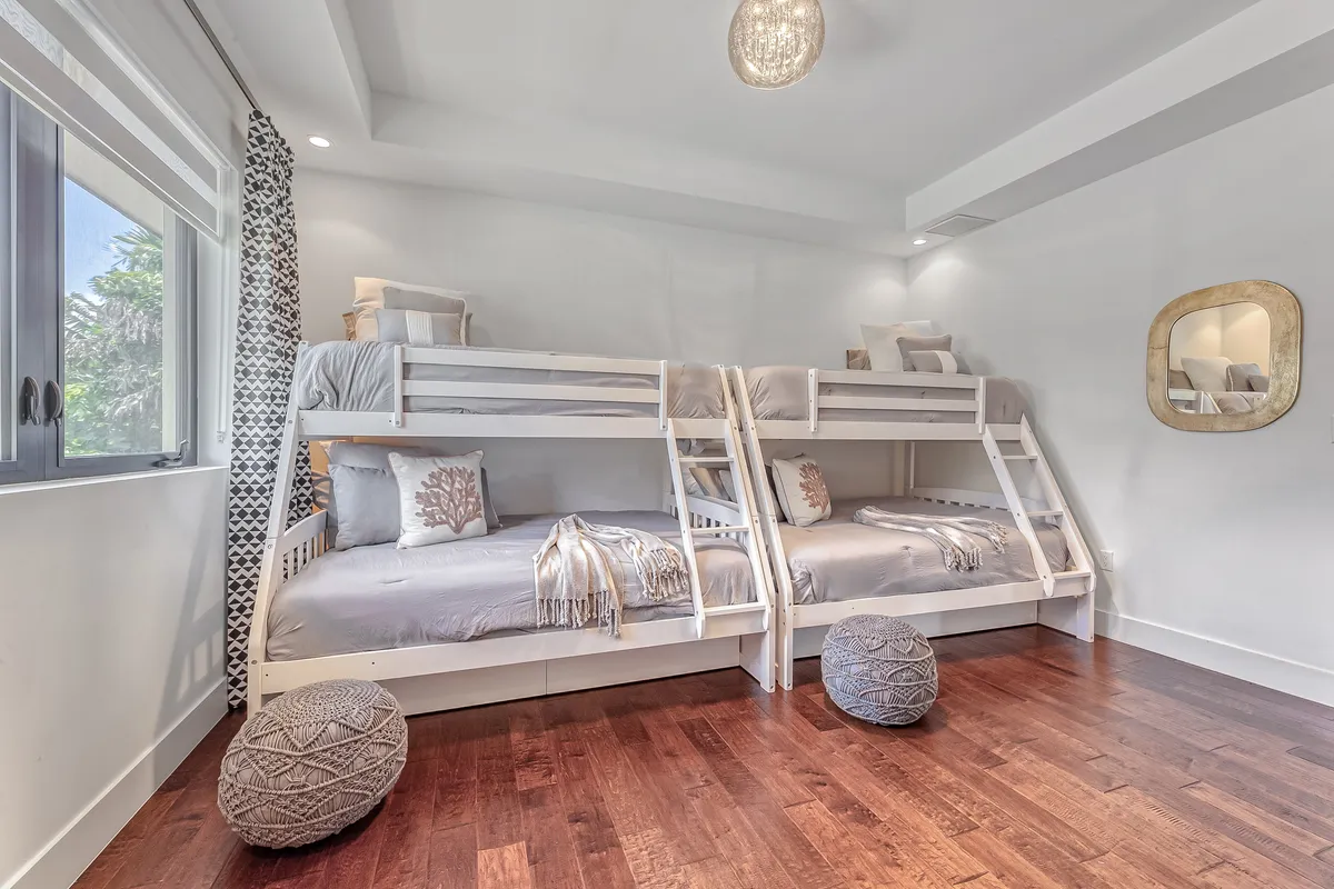 Bedroom 3 image