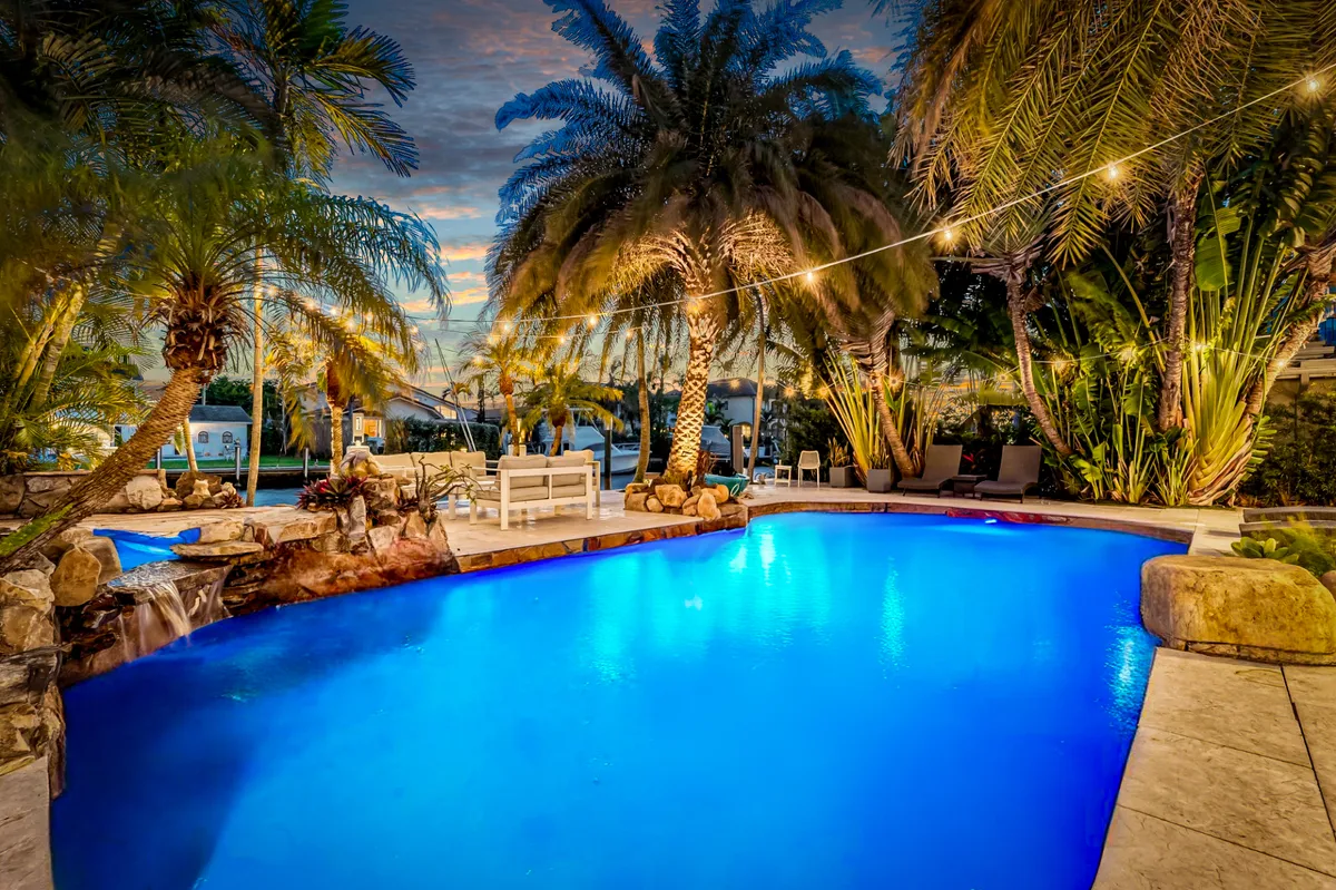 Wander Fort Lauderdale Glow #5