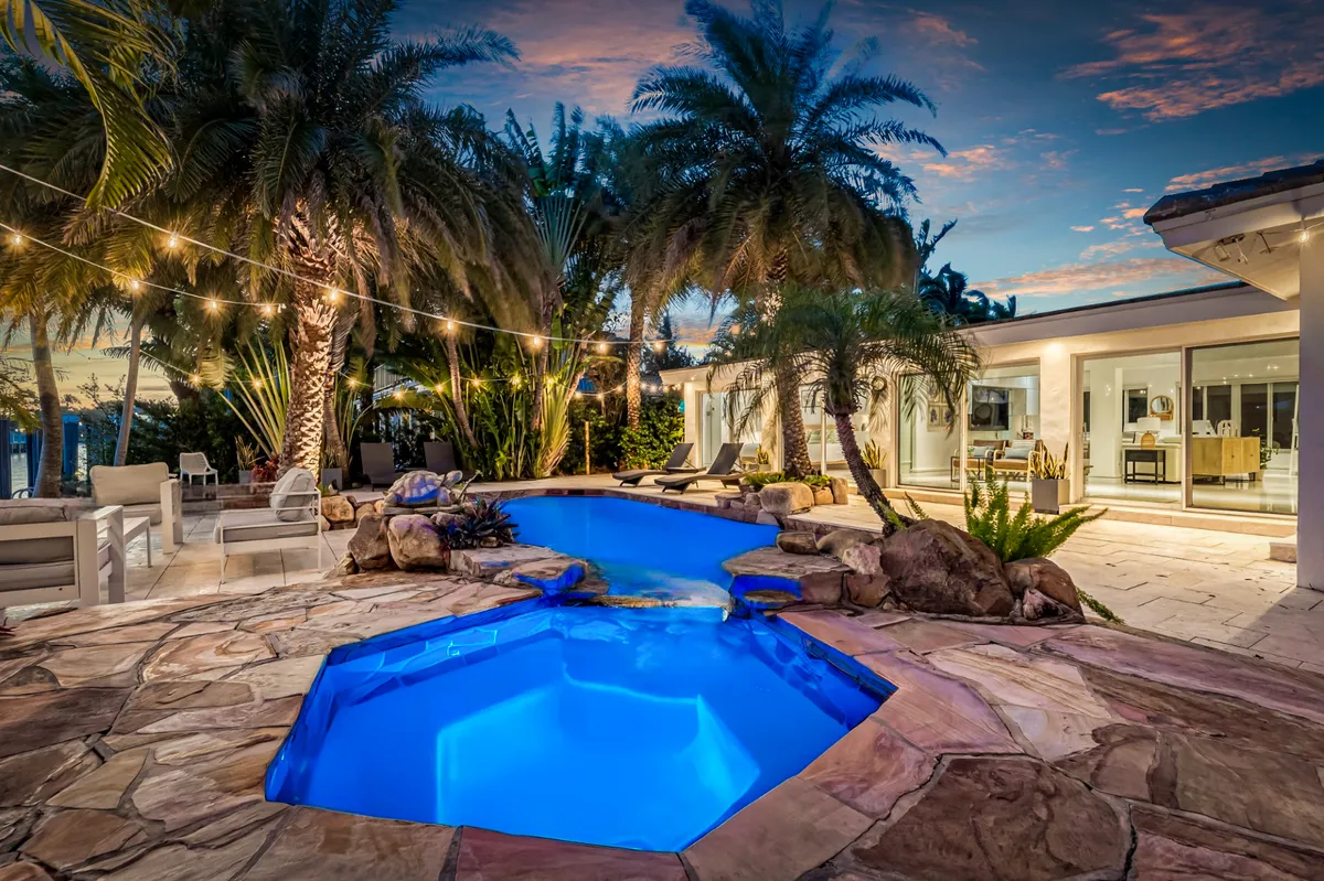 Wander Fort Lauderdale Glow #55