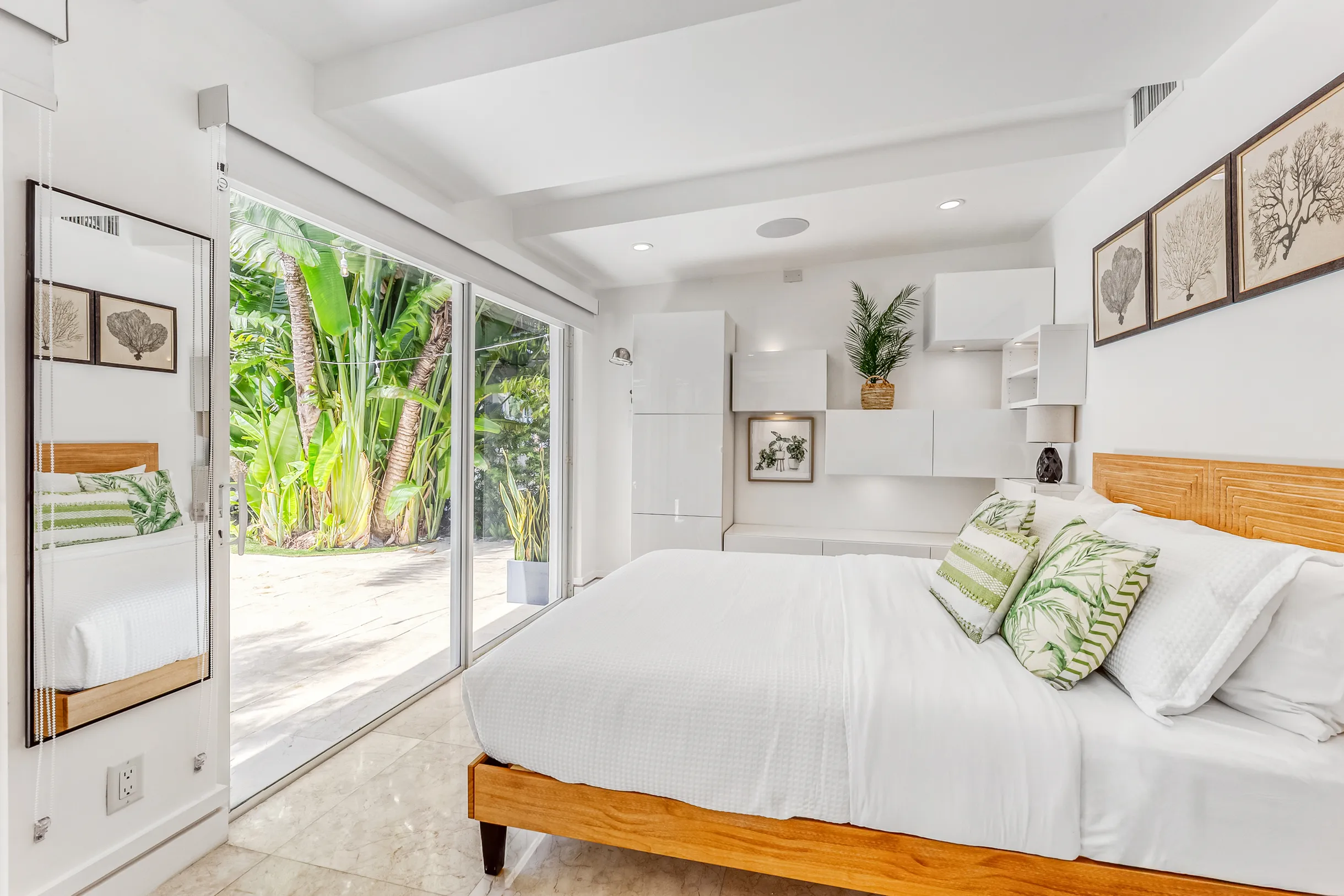 Wander Fort Lauderdale Glow #12