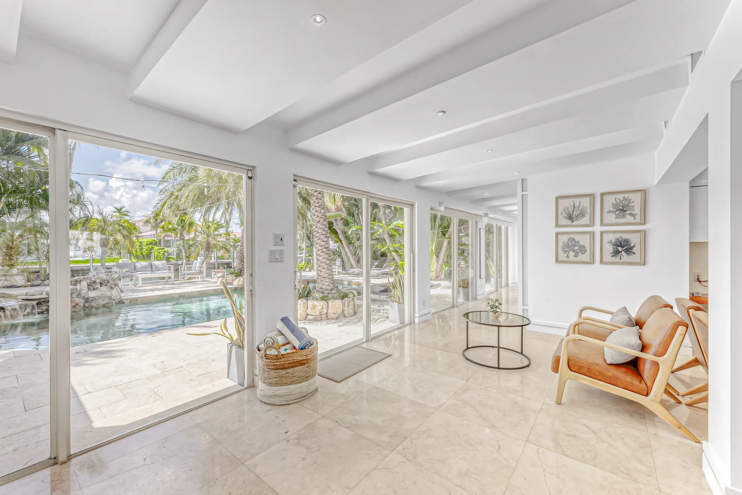 Wander Fort Lauderdale Glow #57