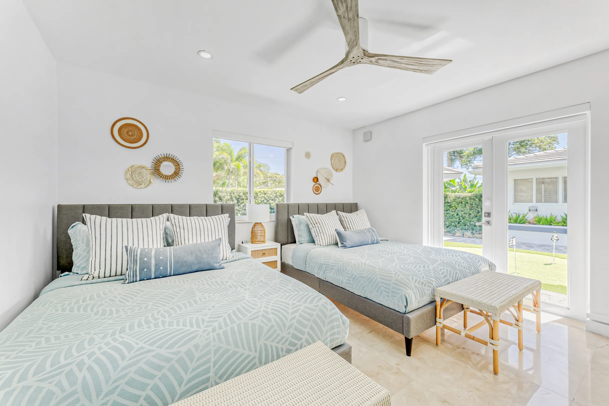 Wander Fort Lauderdale Glow #40