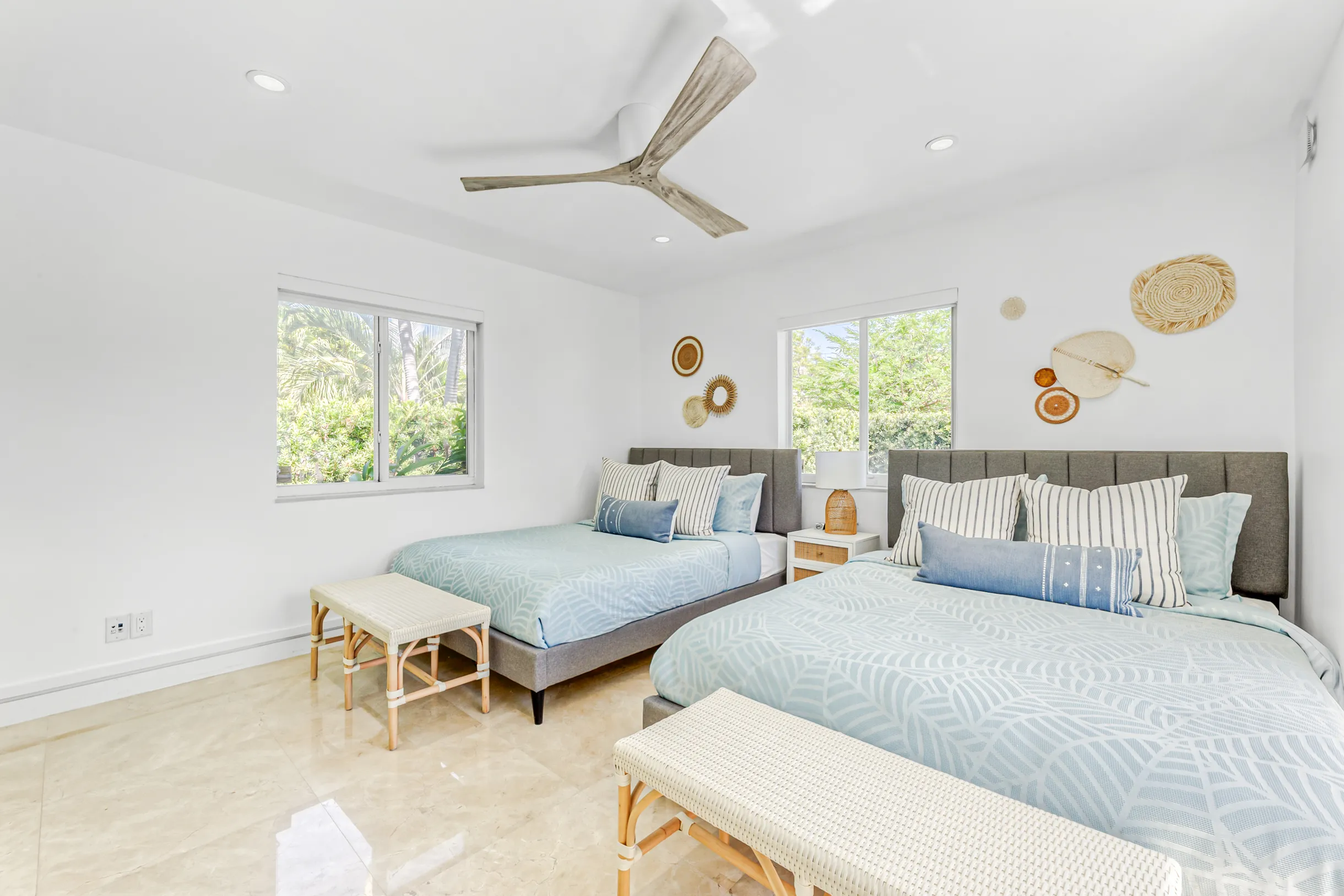 Wander Fort Lauderdale Glow #49