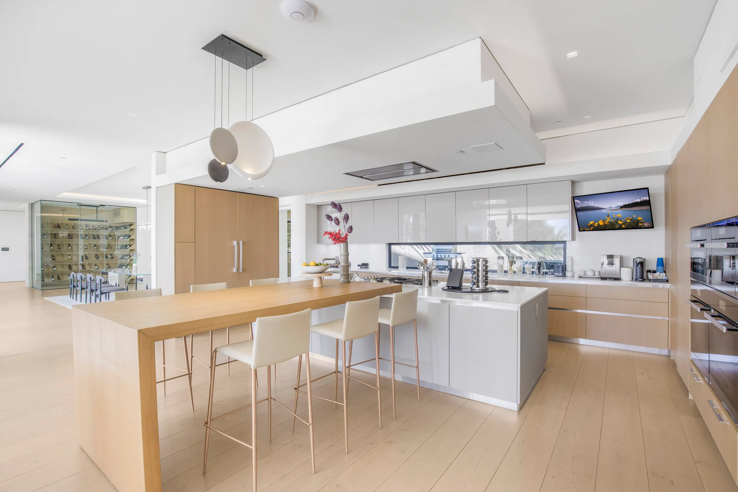 Wander Hollywood Drift #12