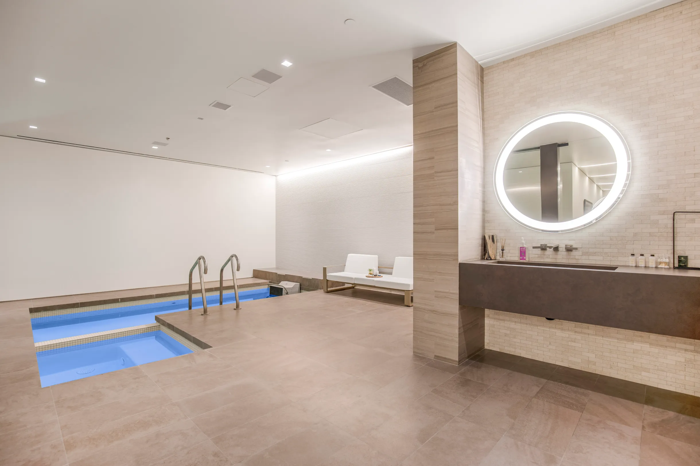 Wander Hollywood Drift #52