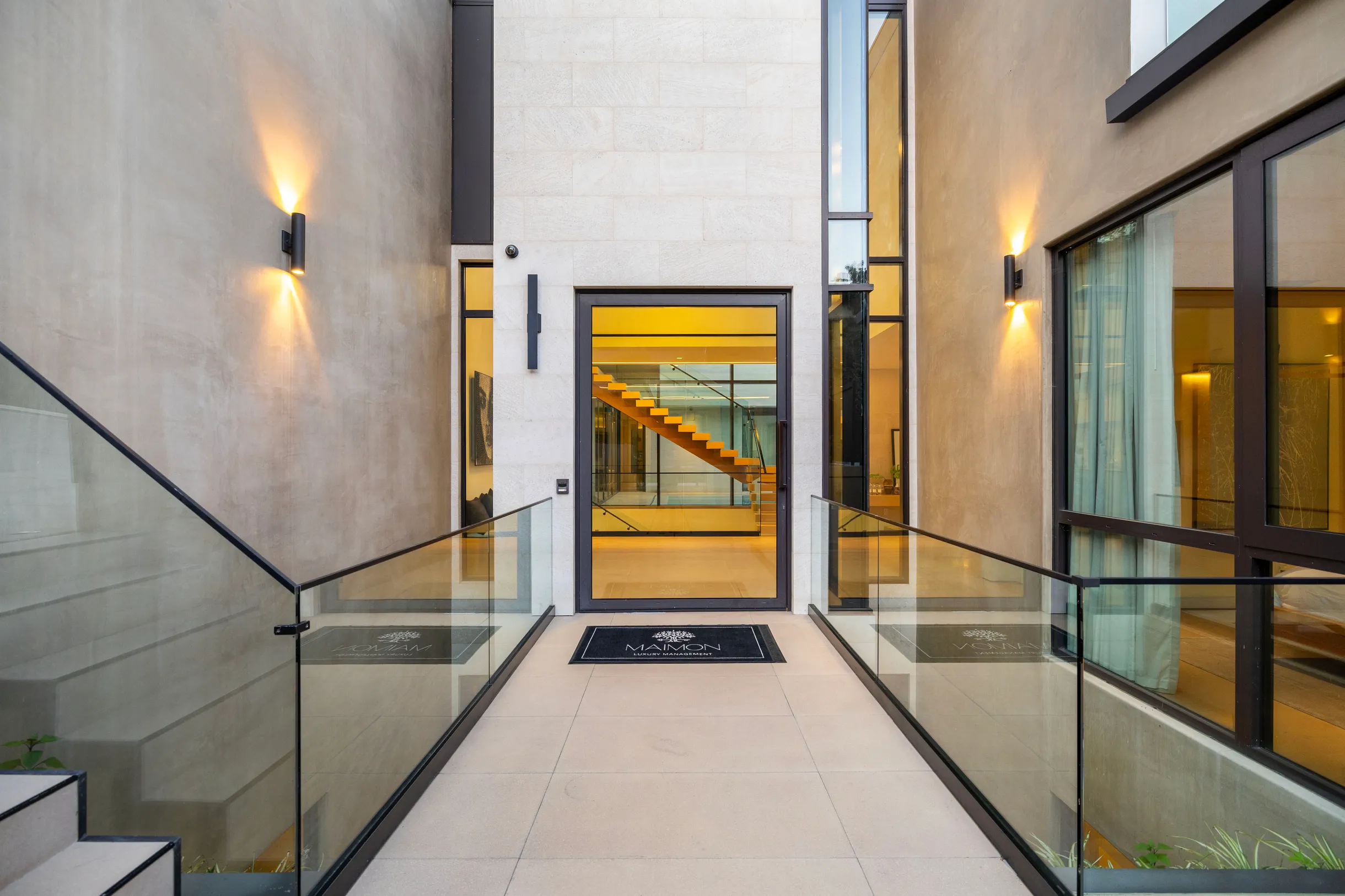 Wander Hollywood Drift #24