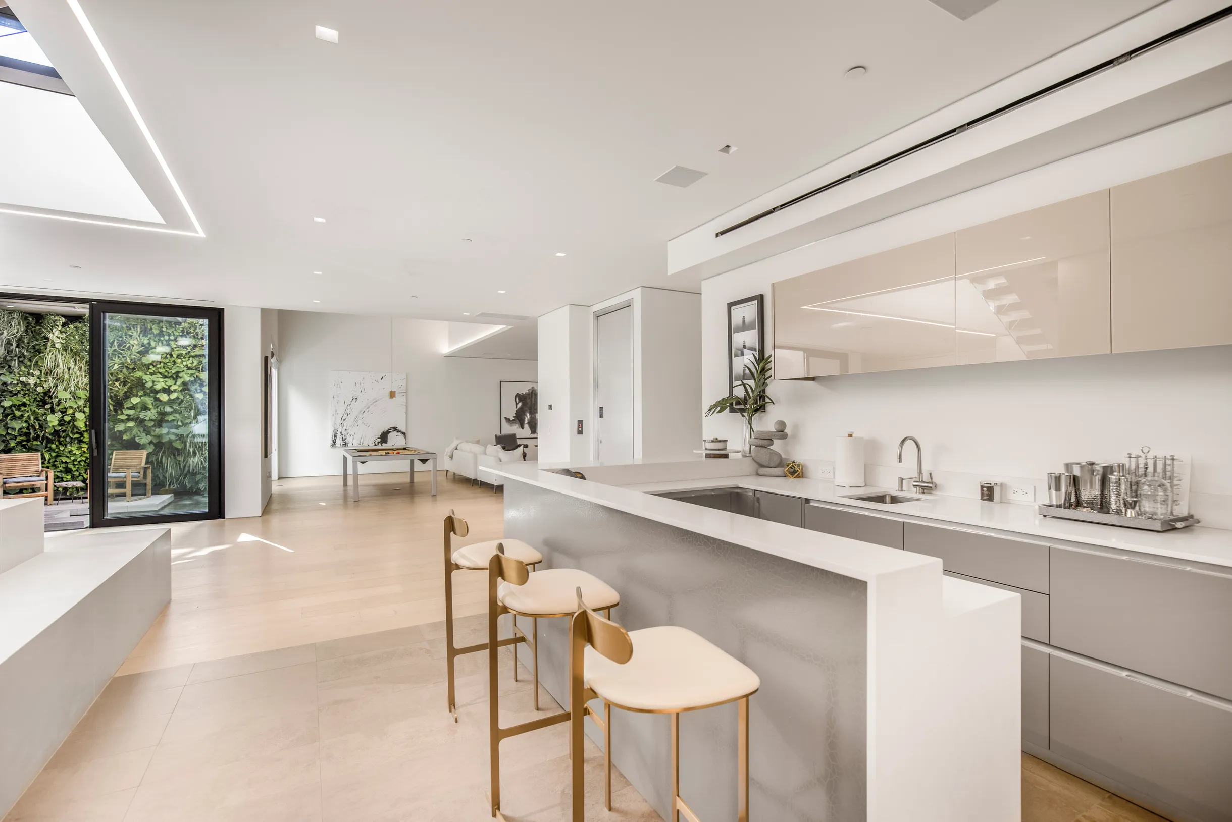 Wander Hollywood Drift #55